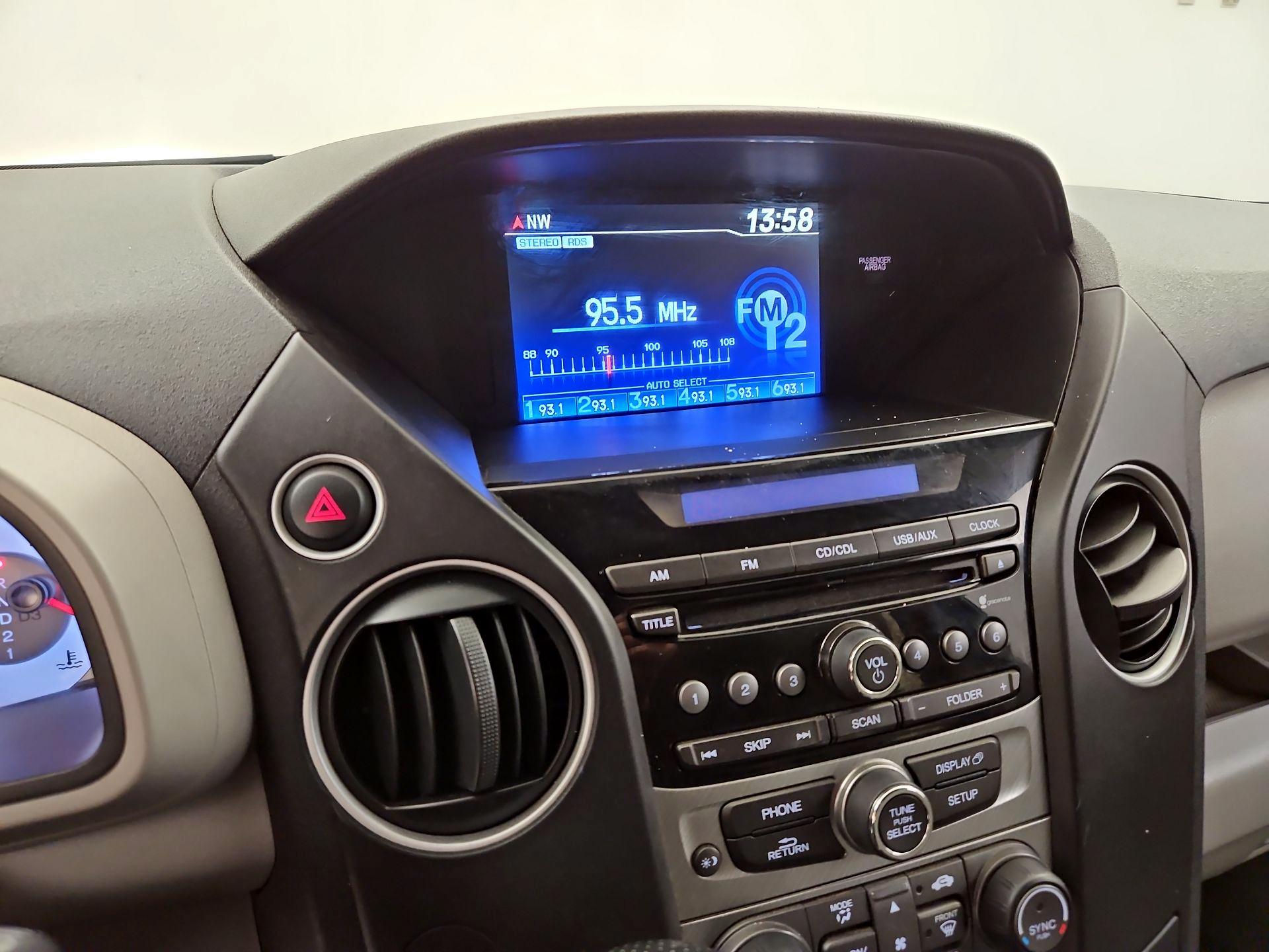 Thumbnail: 2015 Honda Pilot - 15