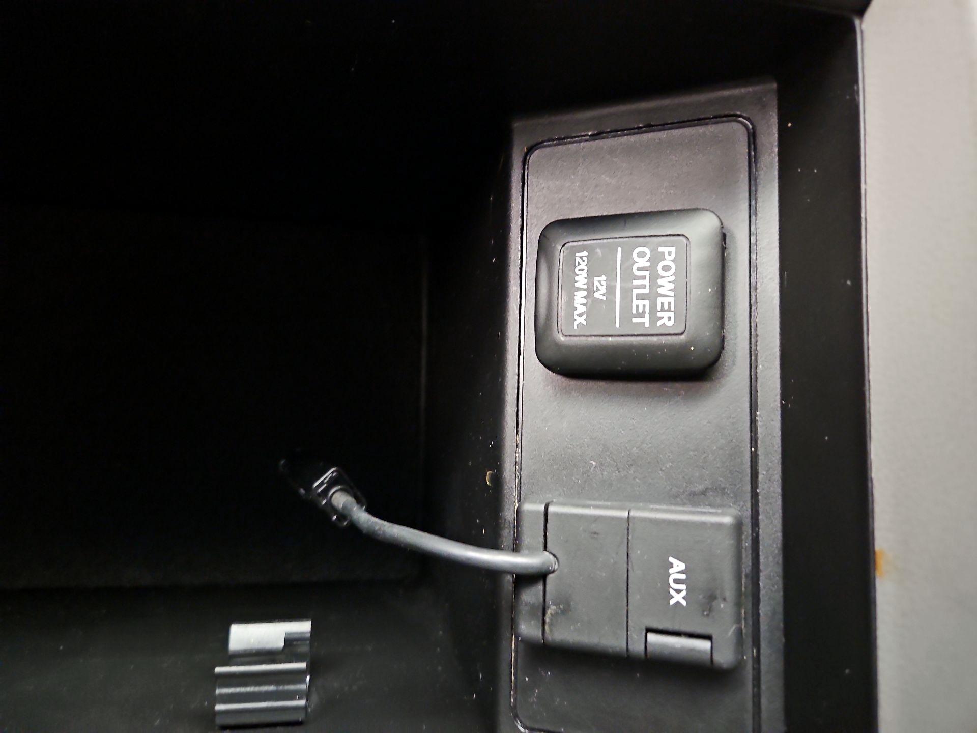 Thumbnail: 2015 Honda Pilot - 18