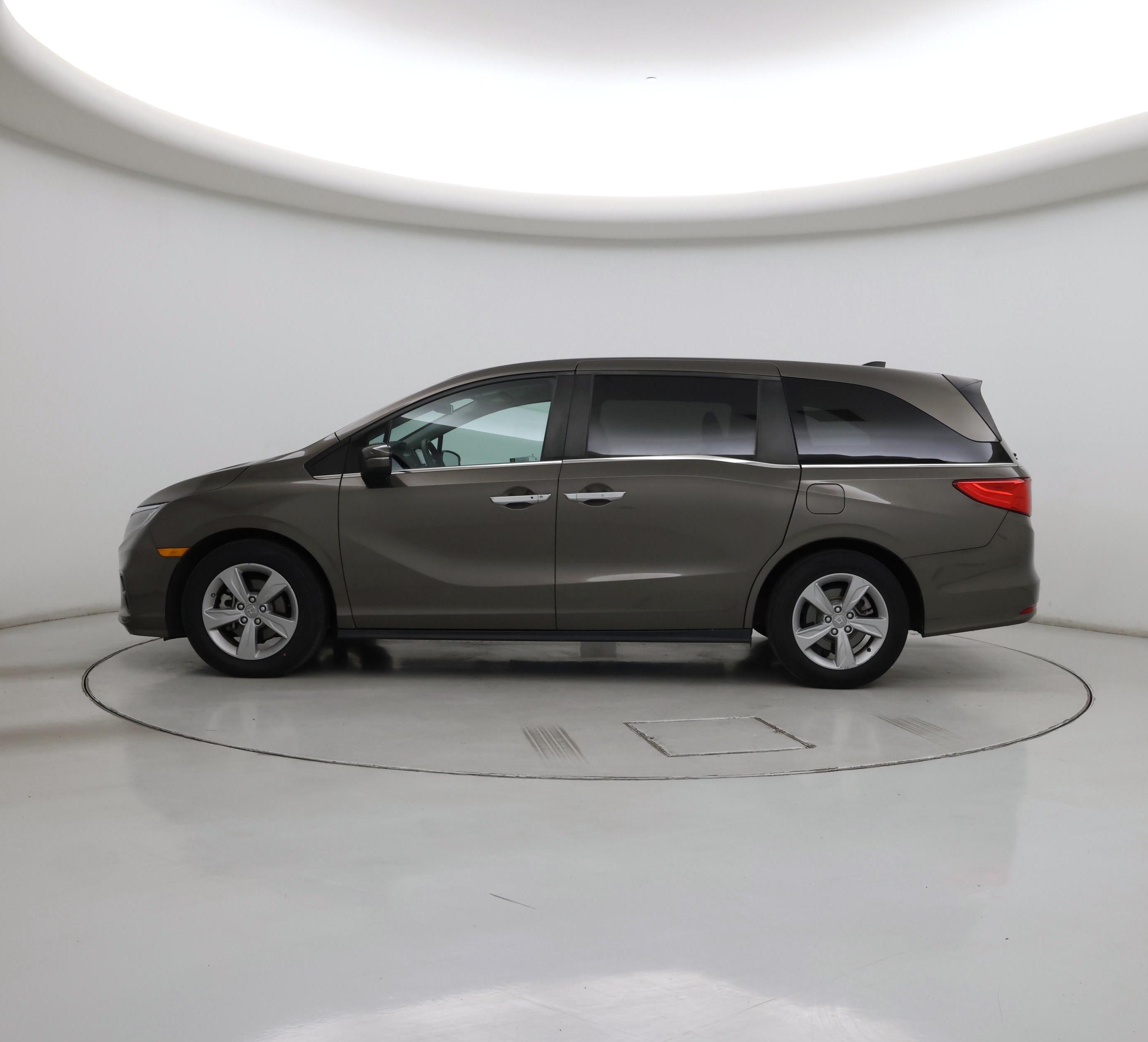 Thumbnail: 2019 Honda Odyssey - 3