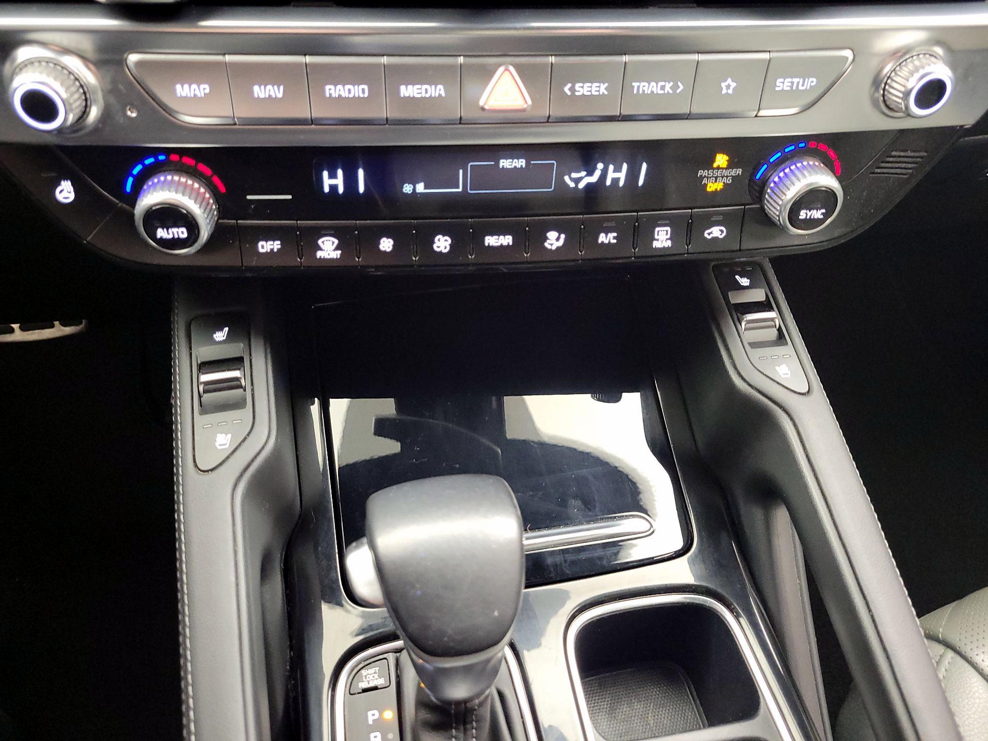 Thumbnail: 2023 Kia Telluride - 15