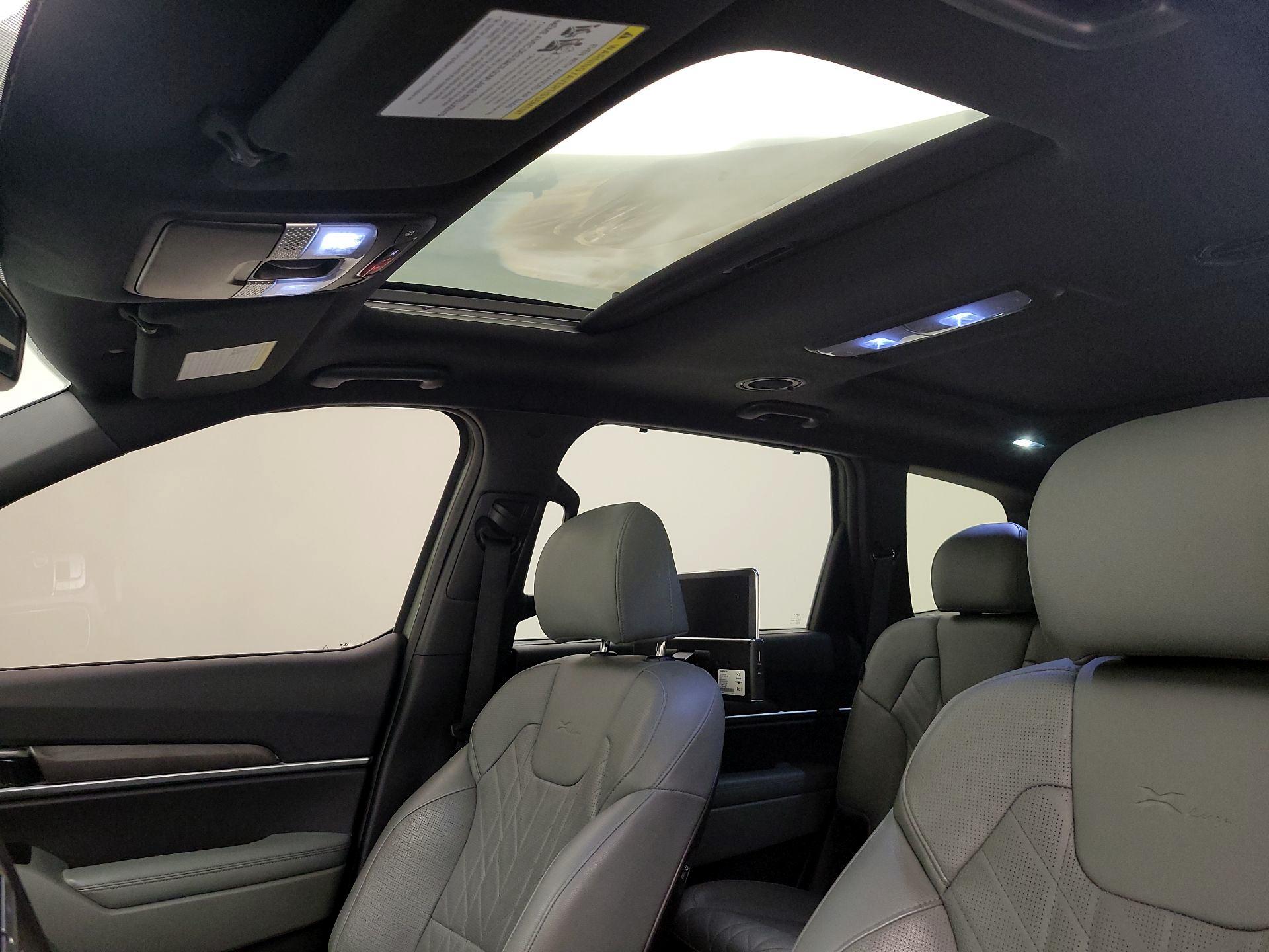 Thumbnail: 2023 Kia Telluride - 18