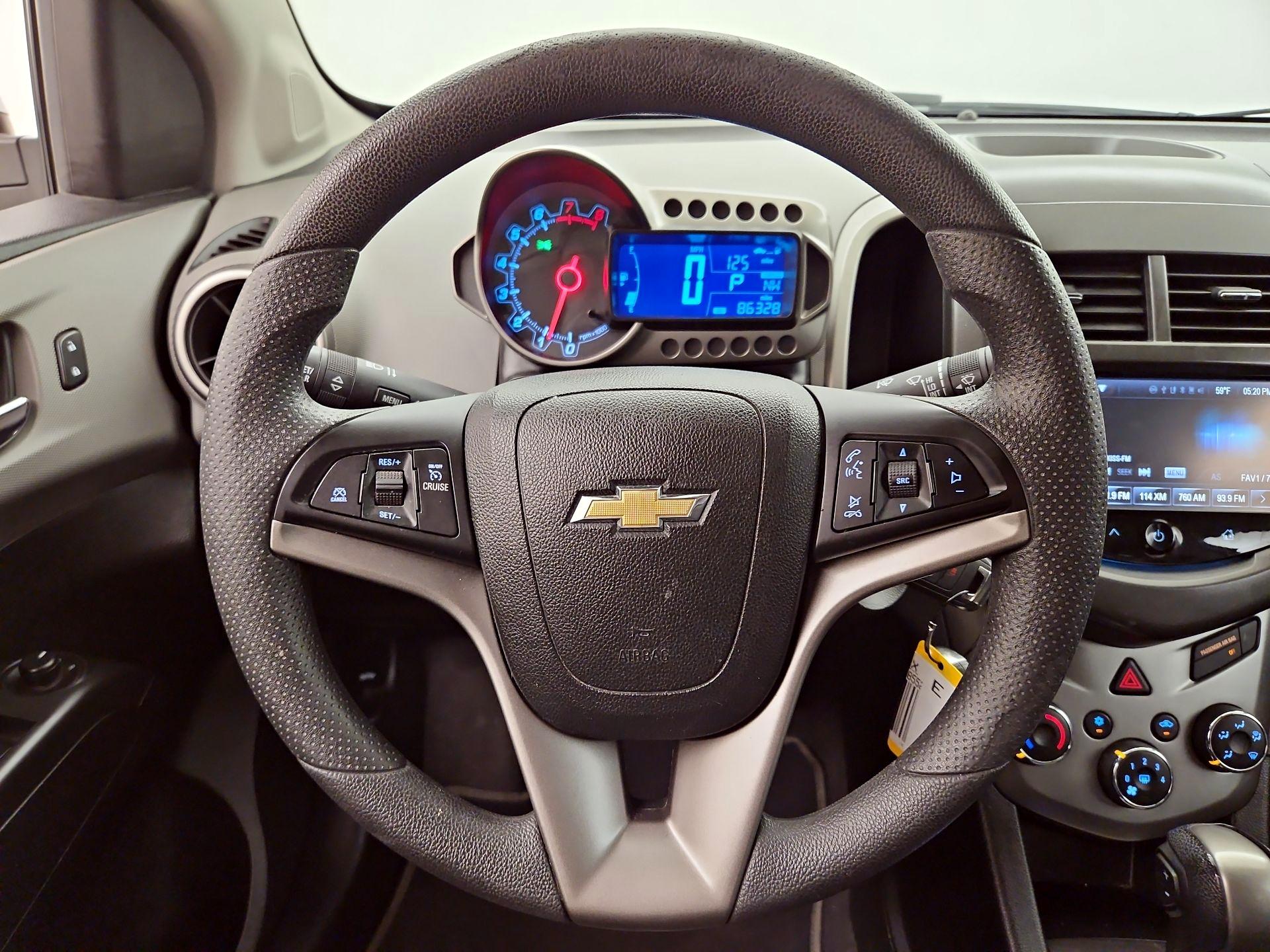 Thumbnail: 2016 Chevrolet Sonic - 10