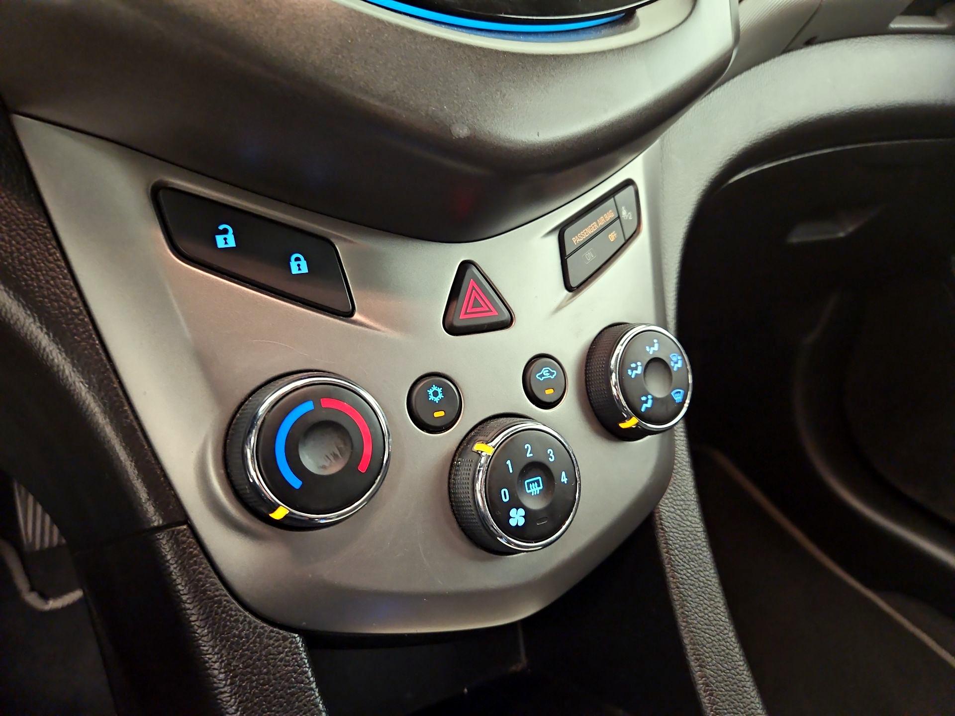 Thumbnail: 2016 Chevrolet Sonic - 16