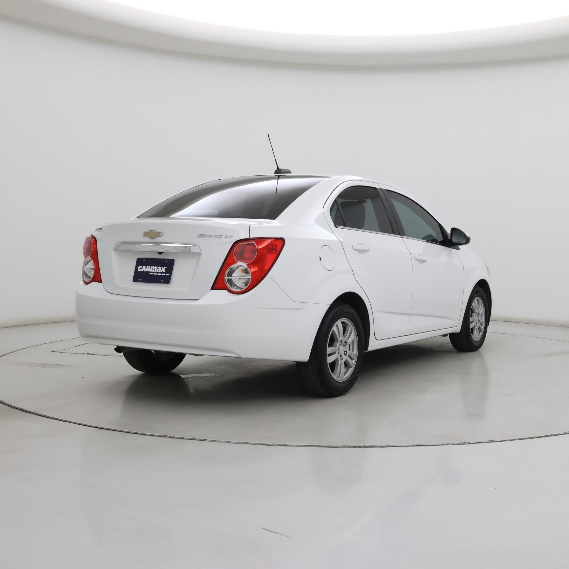 Thumbnail: 2016 Chevrolet Sonic - 8