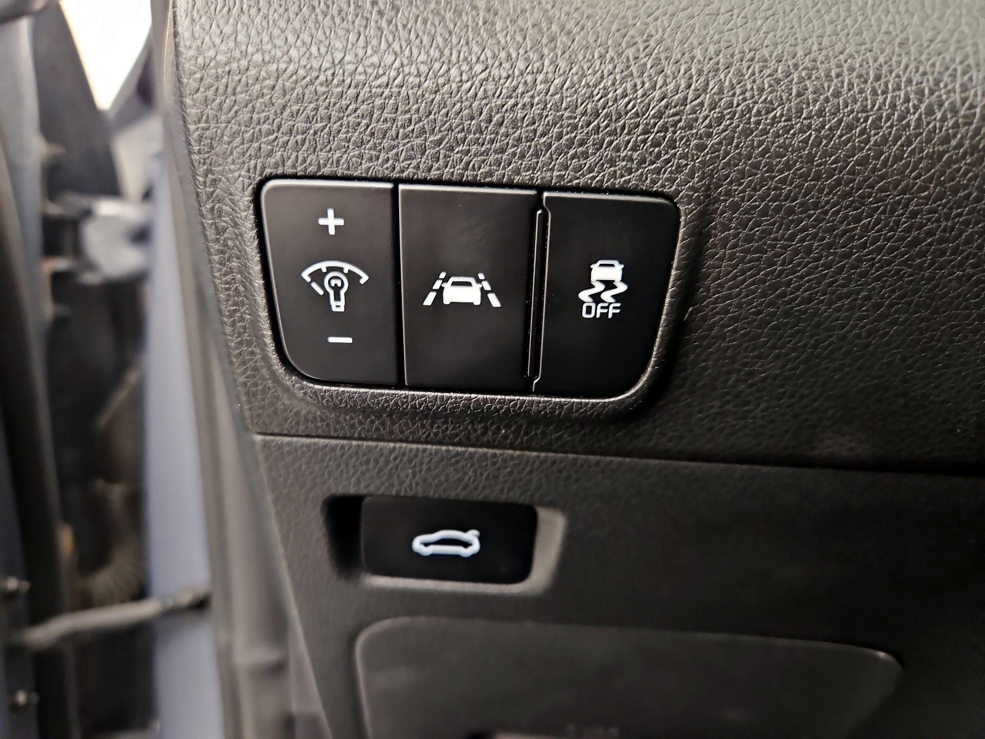 Thumbnail: 2021 Kia K5 - 13