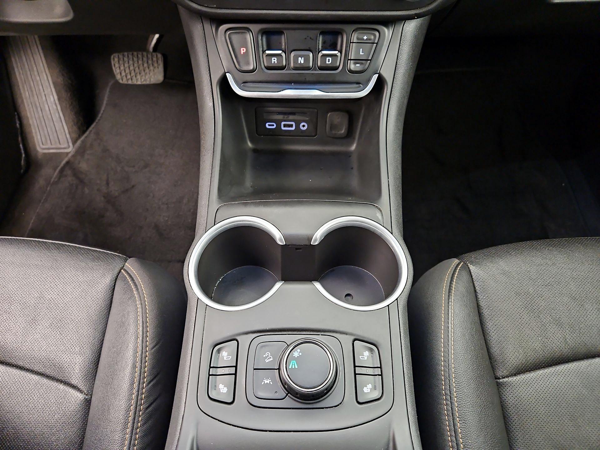 Thumbnail: 2021 GMC Terrain - 17