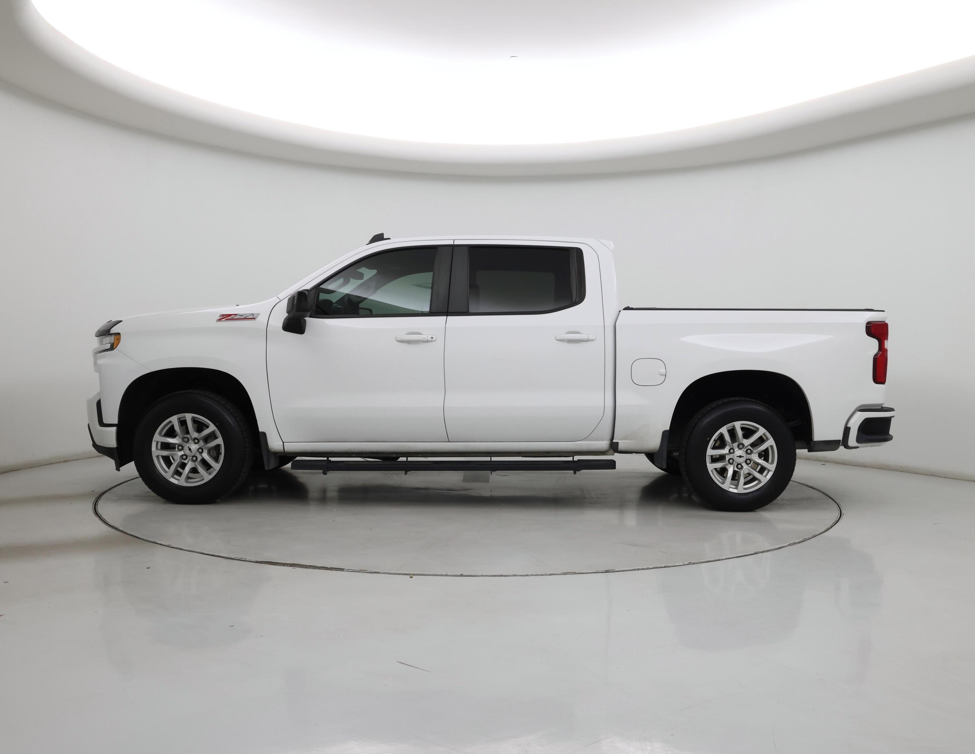 Thumbnail: 2020 Chevrolet Silverado 1500 - 3