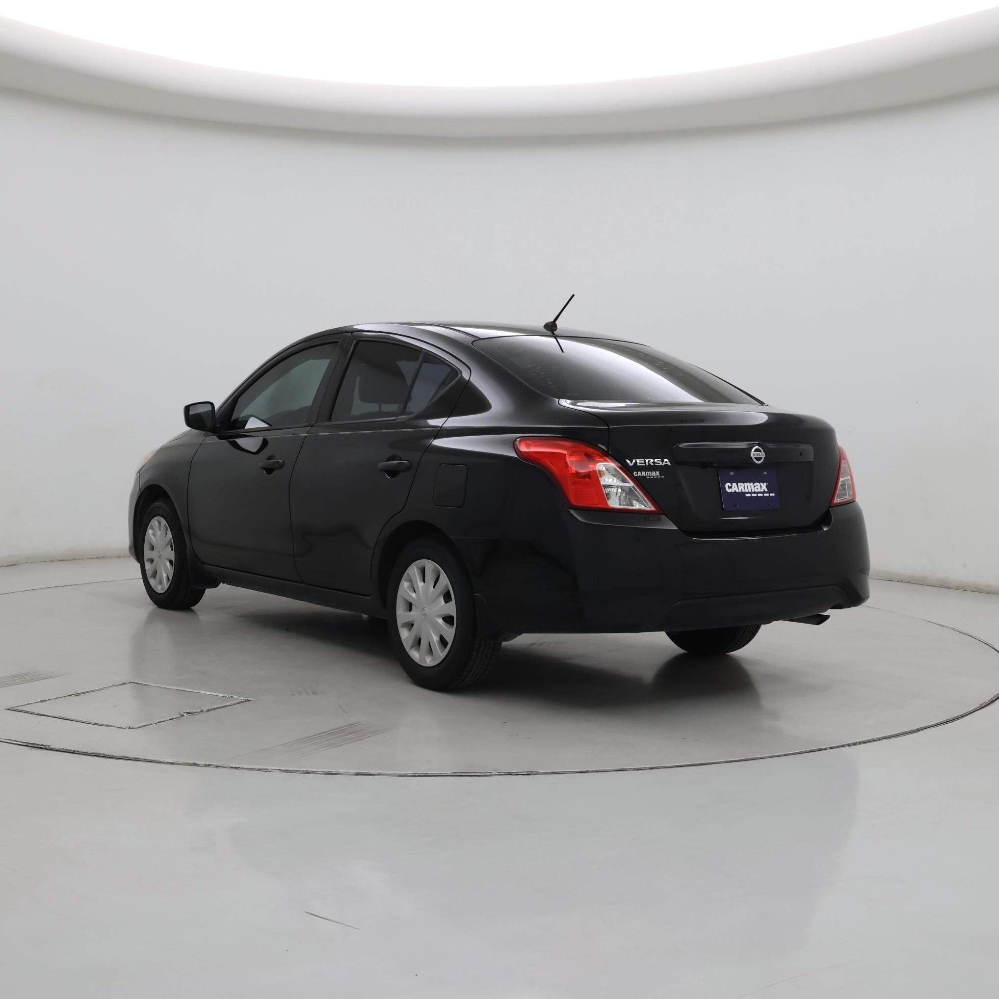 Thumbnail: 2019 Nissan Versa - 2
