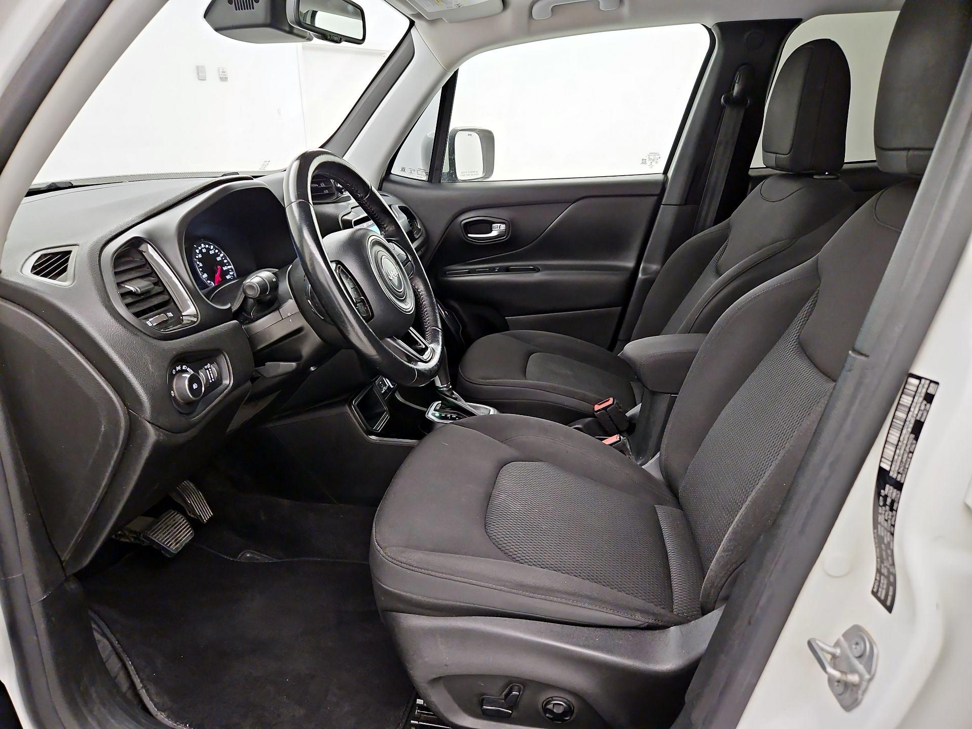 Thumbnail: 2018 Jeep Renegade - 11