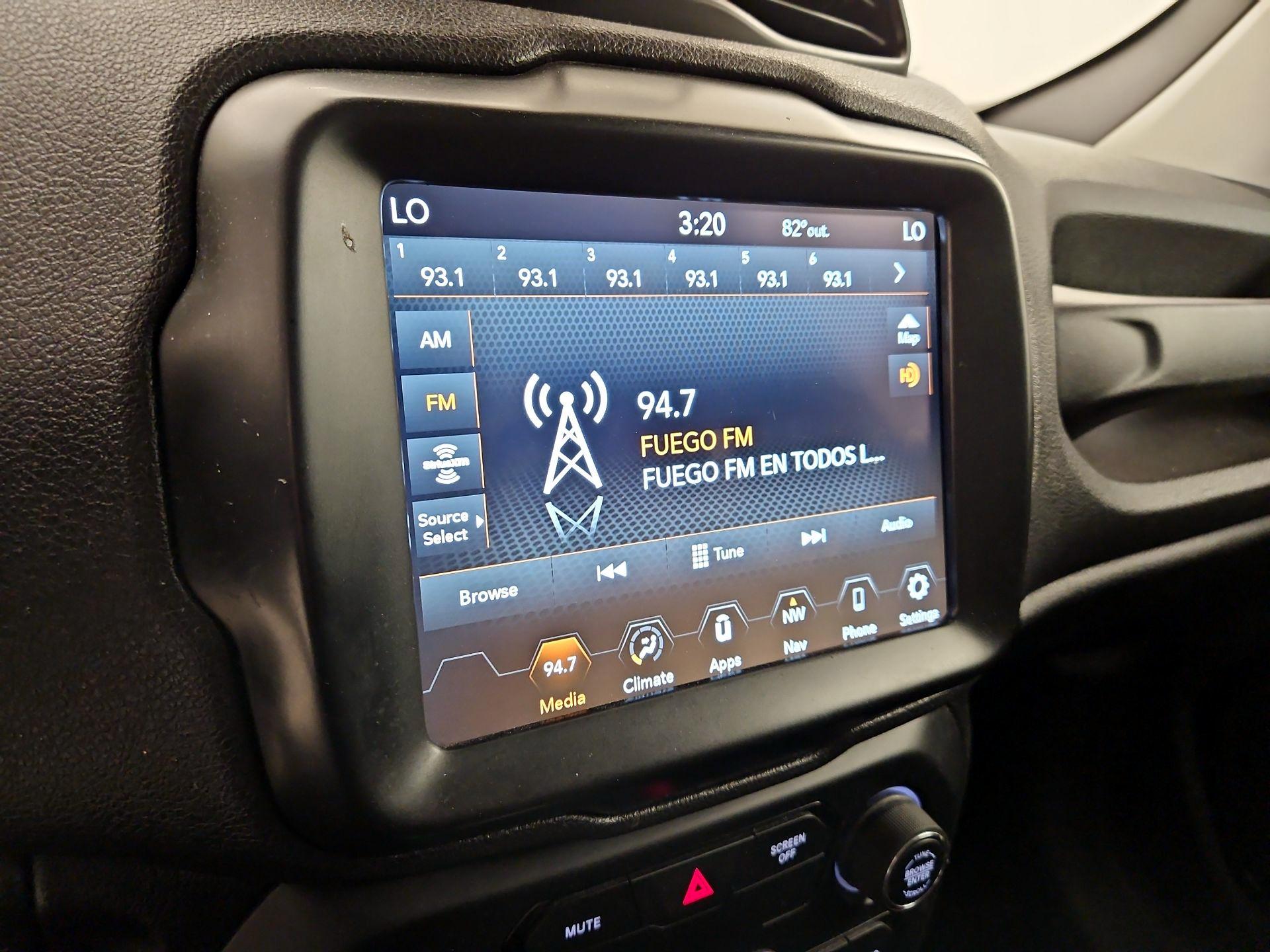 Thumbnail: 2018 Jeep Renegade - 16