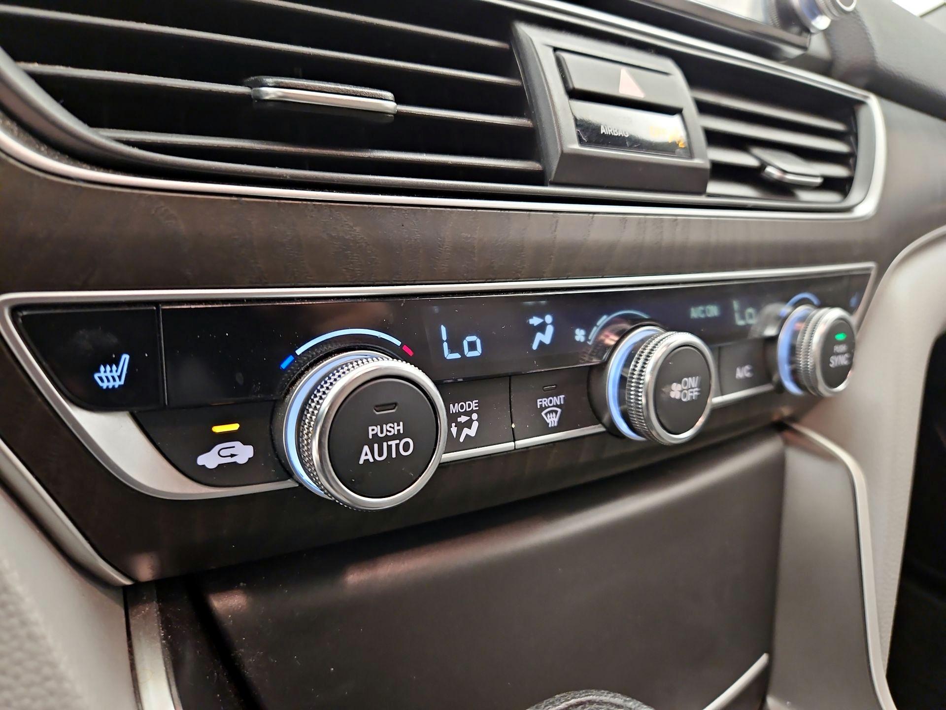 Thumbnail: 2018 Honda Accord - 16