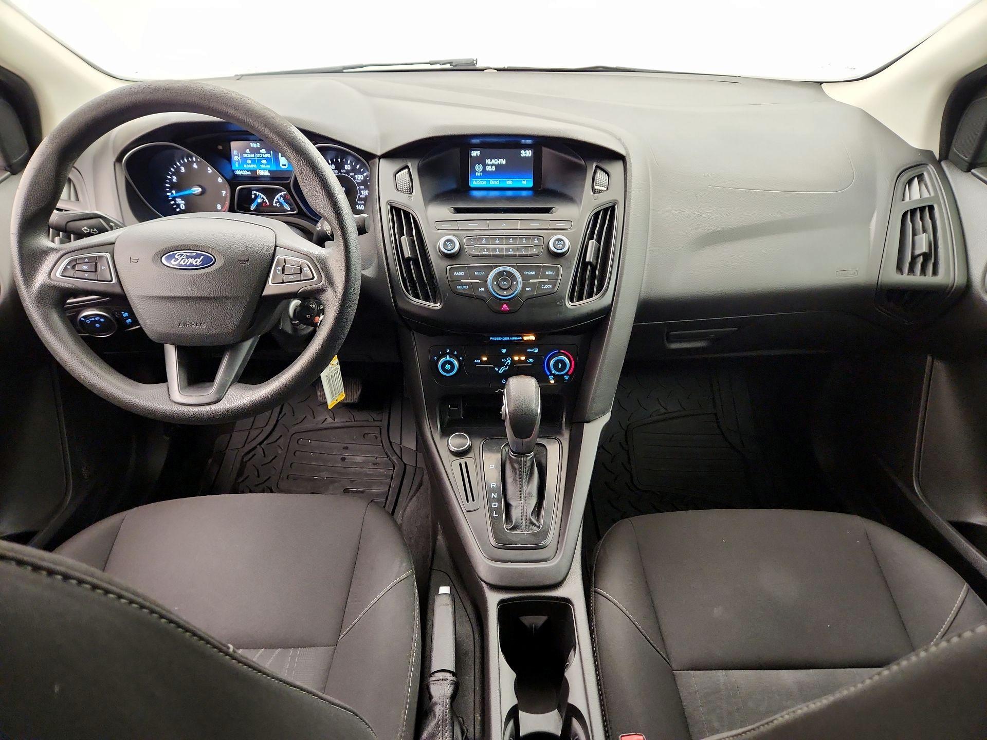 Thumbnail: 2016 Ford Focus - 9