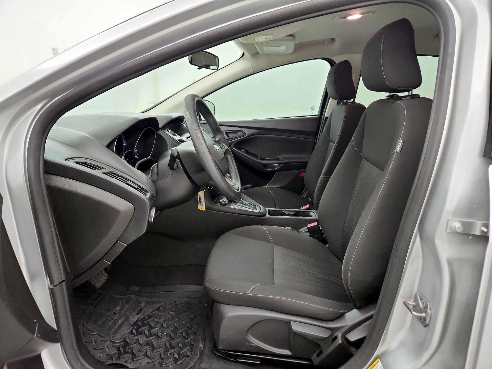 Thumbnail: 2016 Ford Focus - 11