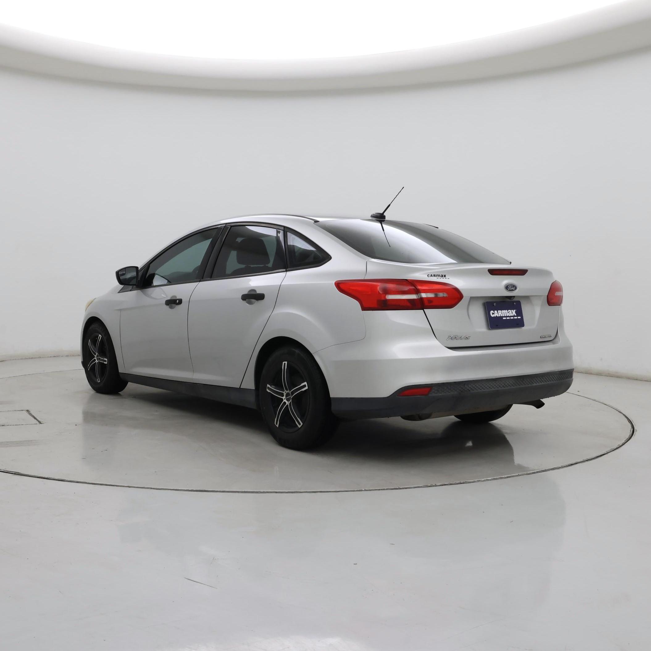 Thumbnail: 2016 Ford Focus - 2