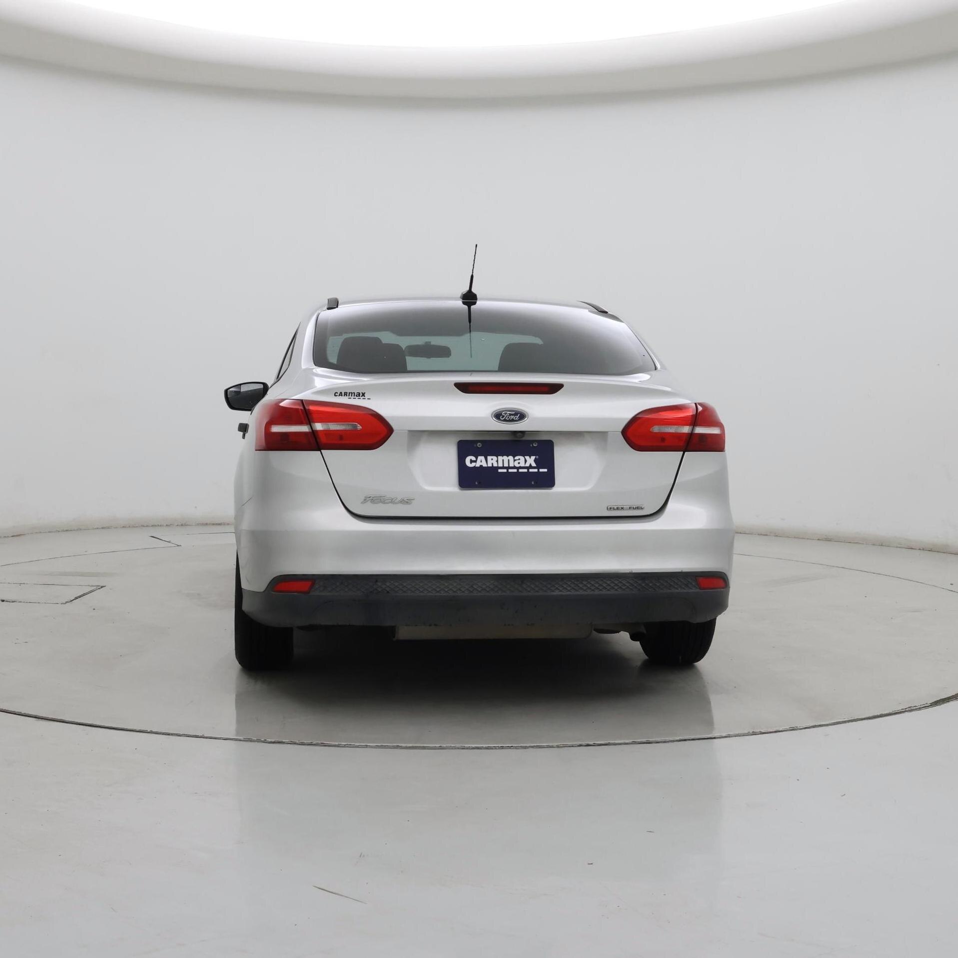 Thumbnail: 2016 Ford Focus - 6