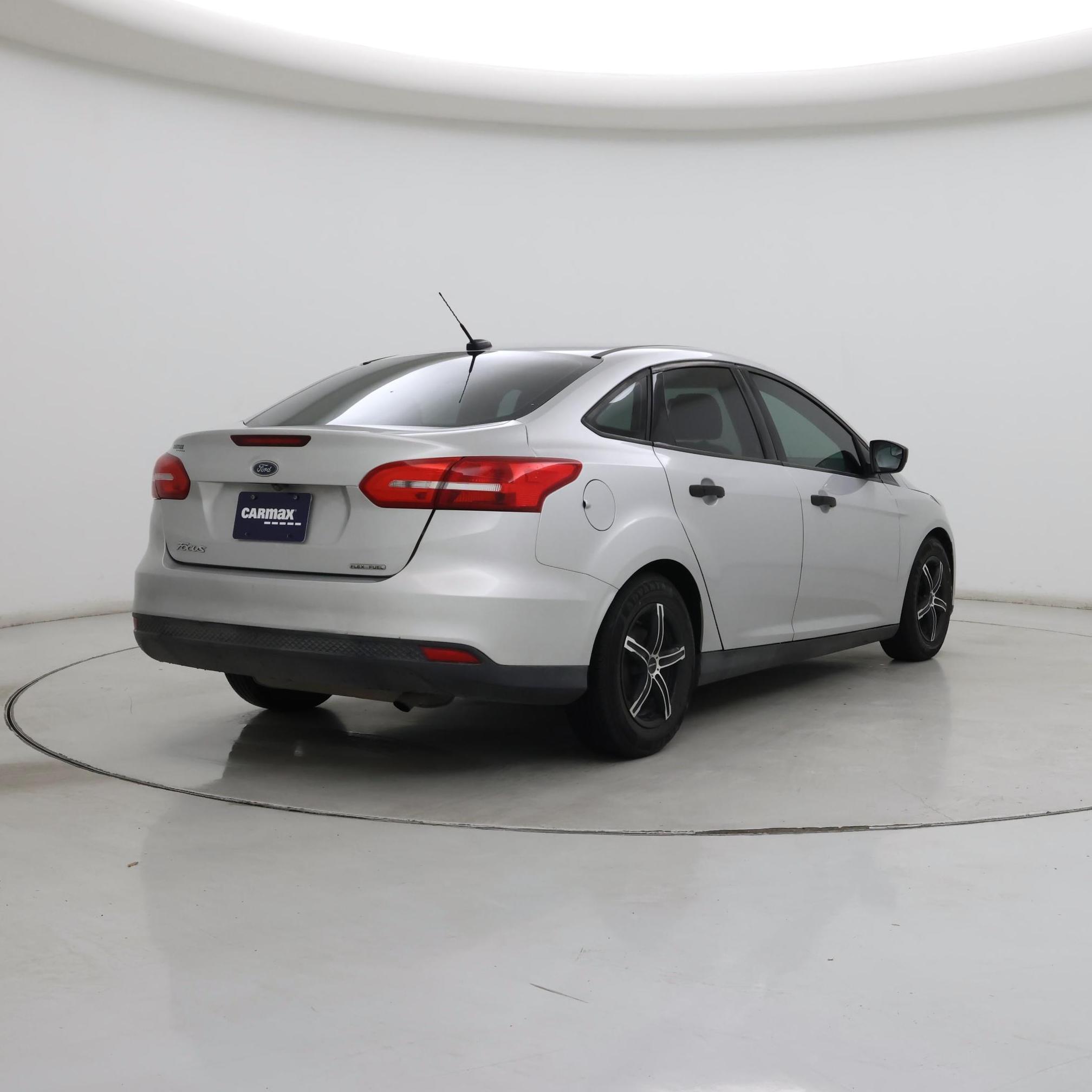 Thumbnail: 2016 Ford Focus - 8