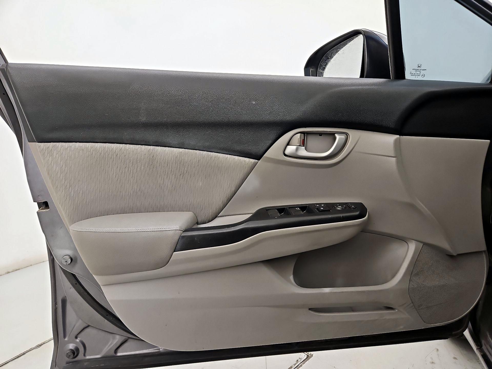 Thumbnail: 2015 Honda Civic - 12