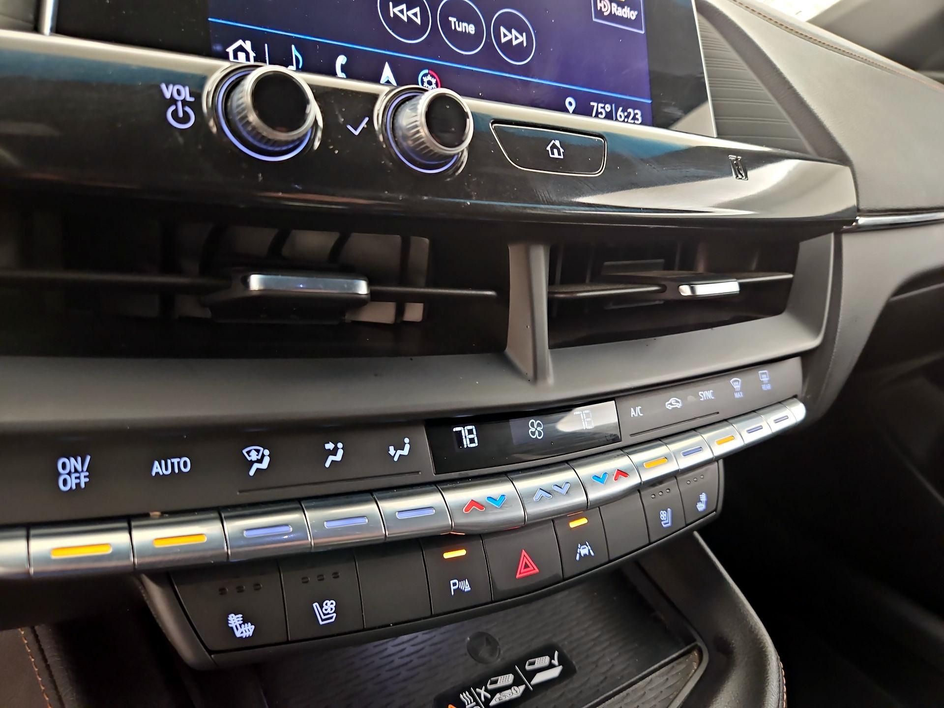 Thumbnail: 2020 Cadillac CT4 - 17