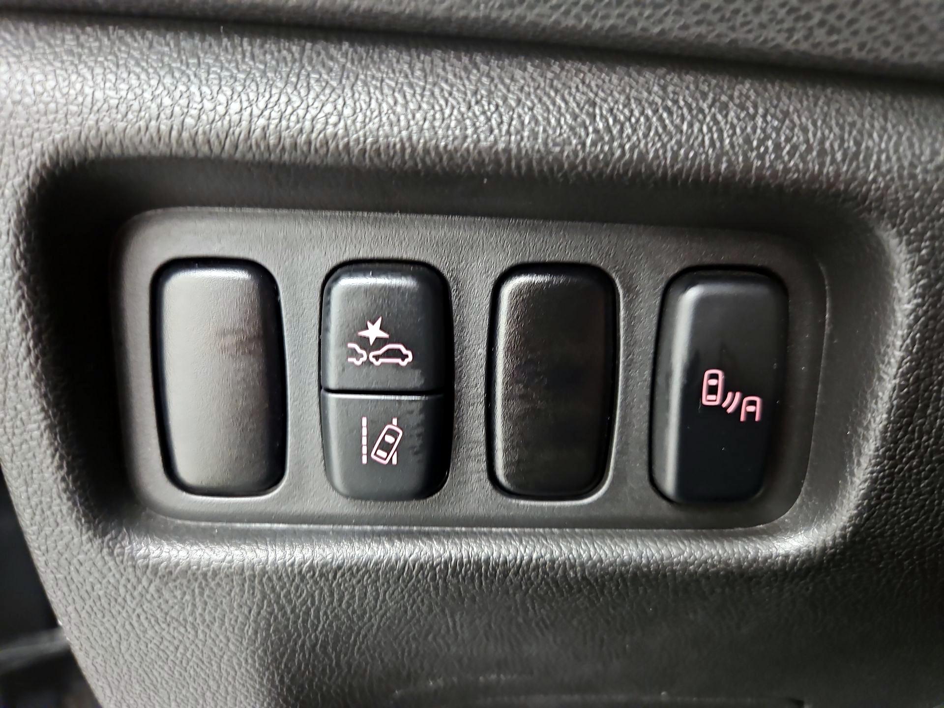 Thumbnail: 2022 Mitsubishi Outlander Sport - 13