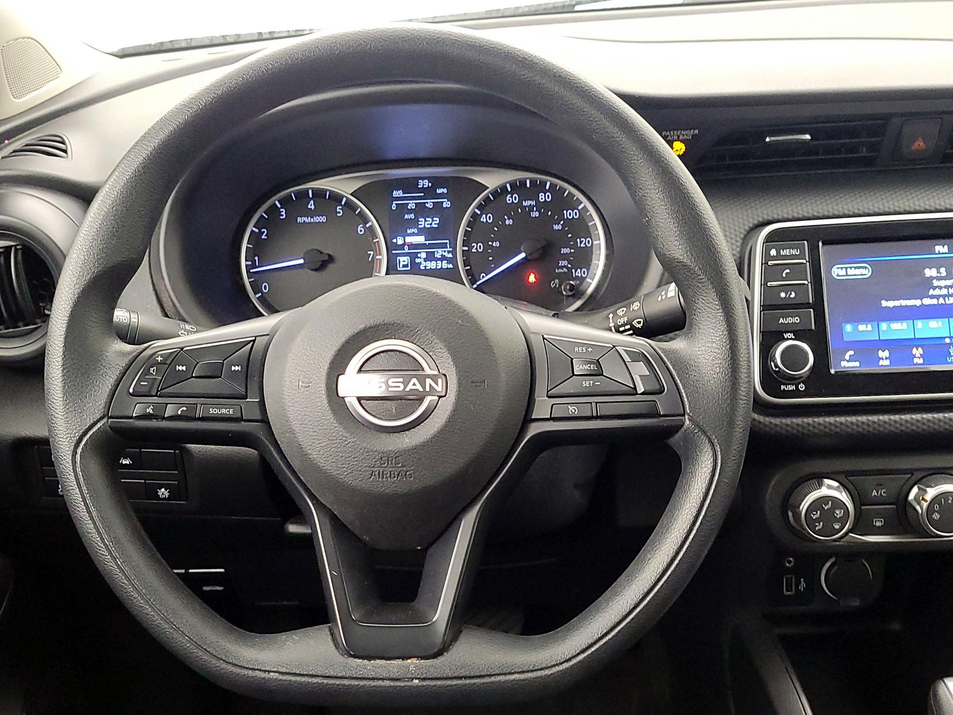 Thumbnail: 2023 Nissan Kicks - 10