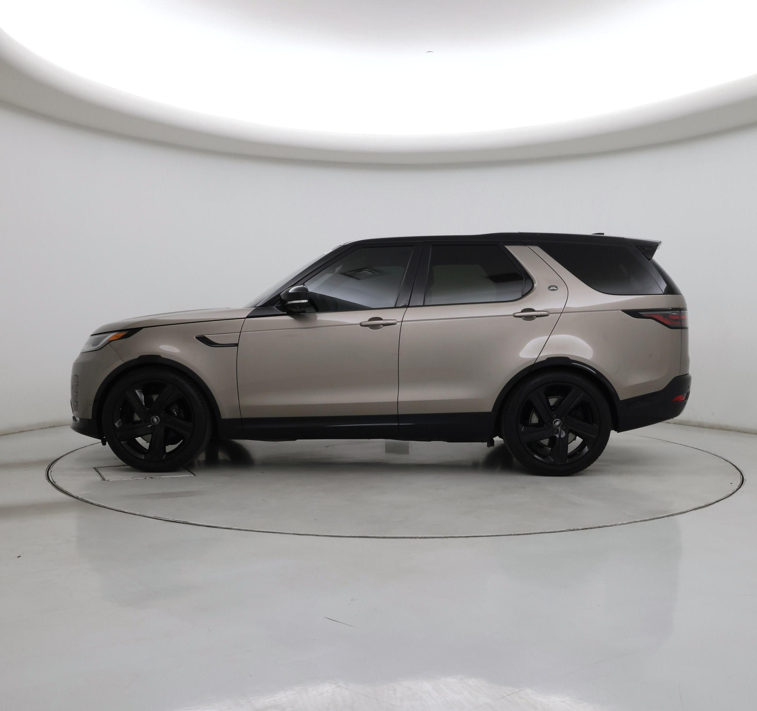 Thumbnail: 2023 Land Rover Discovery - 3