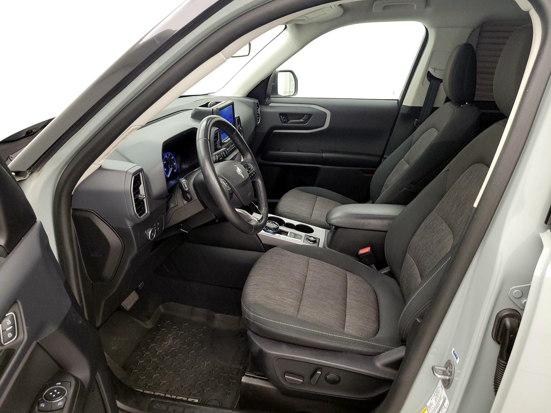 Thumbnail: 2022 Ford Bronco Sport - 11