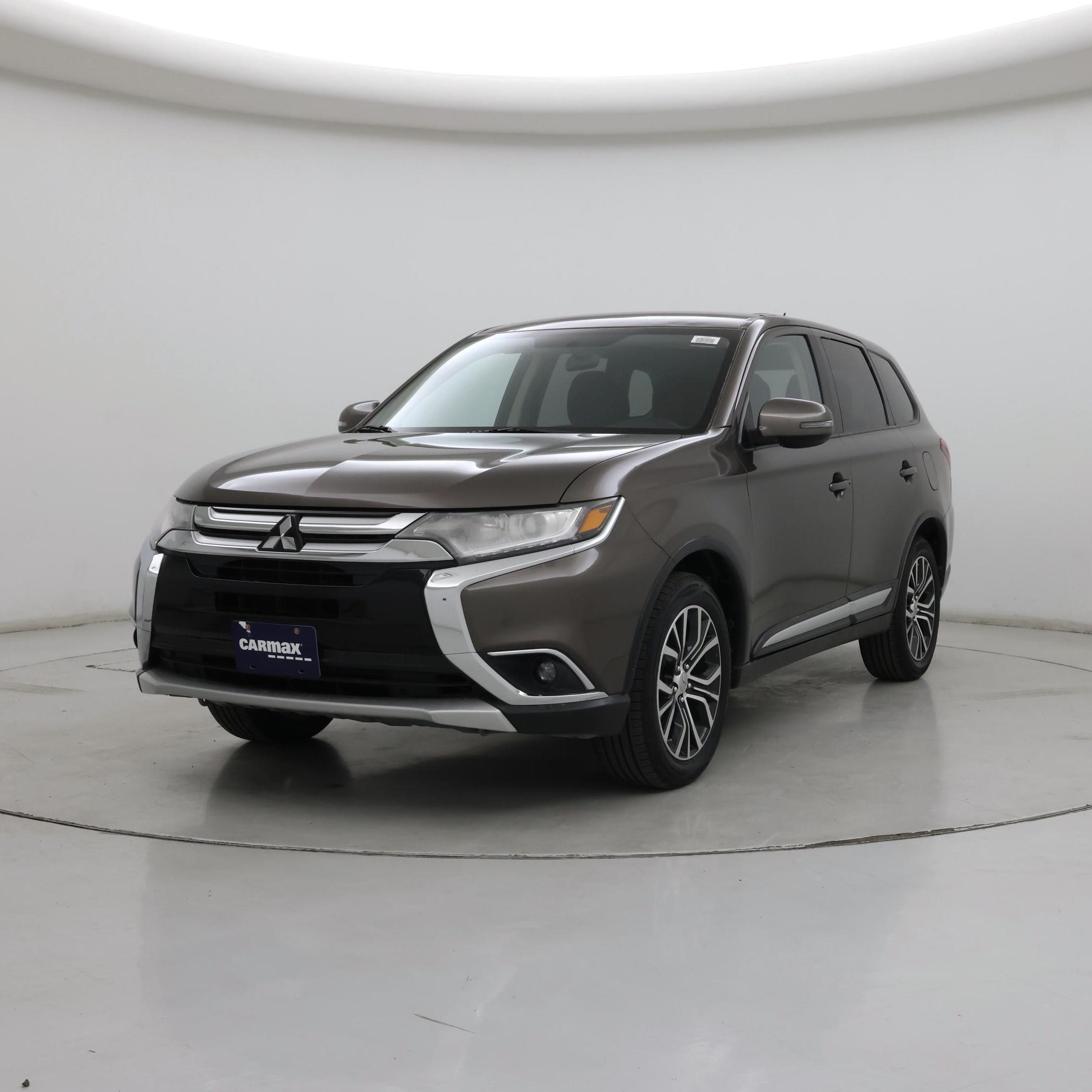 Thumbnail: 2016 Mitsubishi Outlander - 4