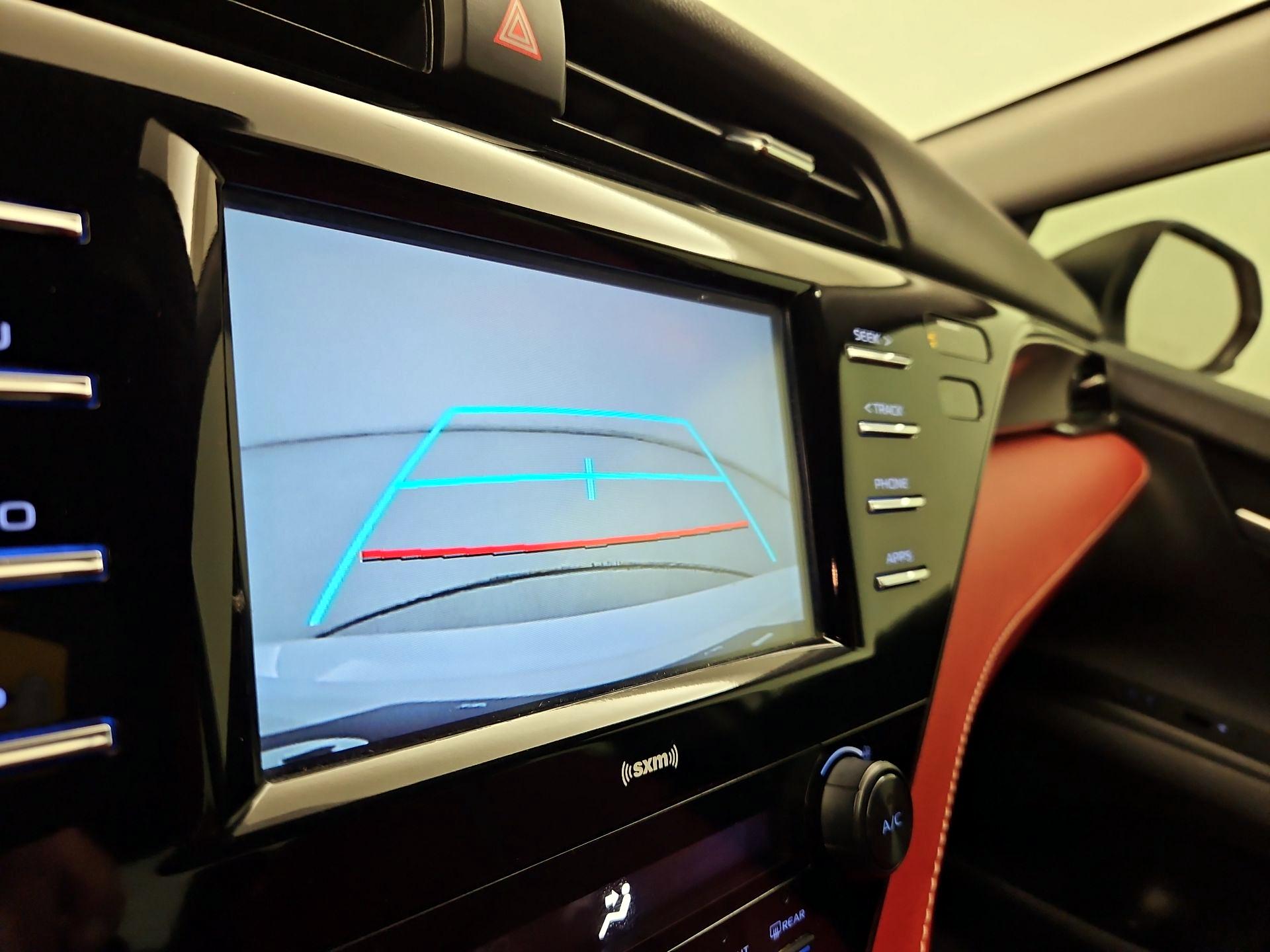 Thumbnail: 2020 Toyota Camry - 14