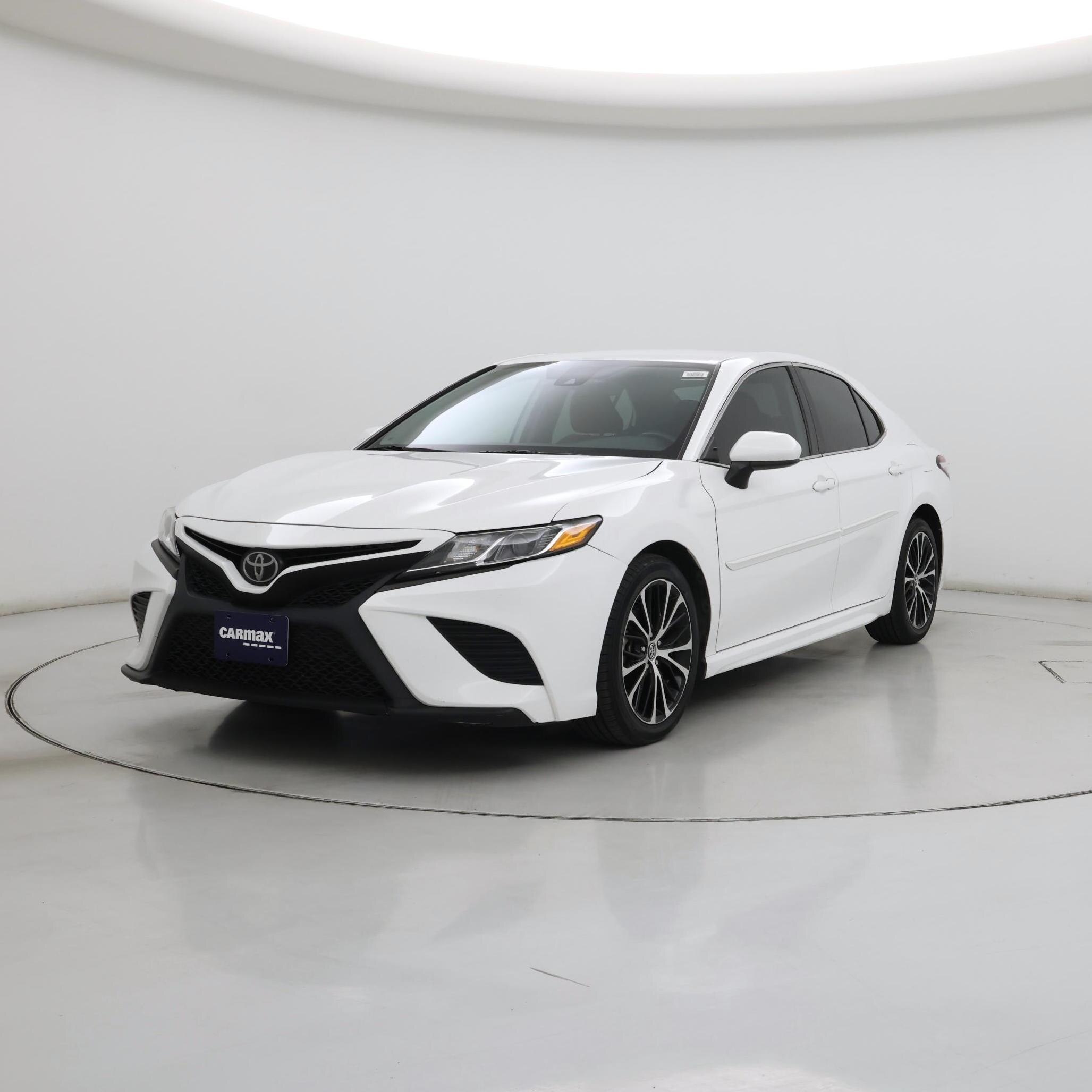 Thumbnail: 2020 Toyota Camry - 4