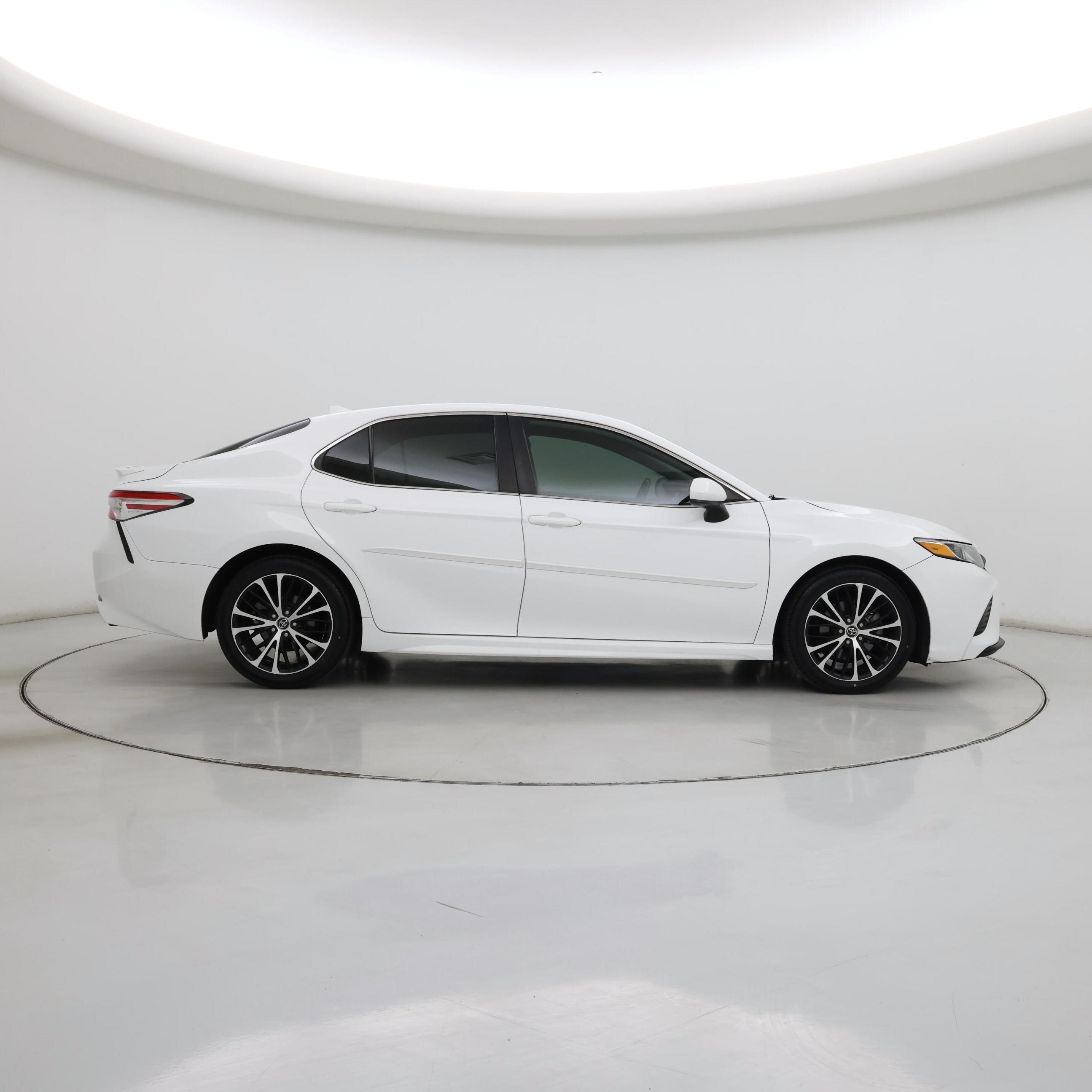 Thumbnail: 2020 Toyota Camry - 7