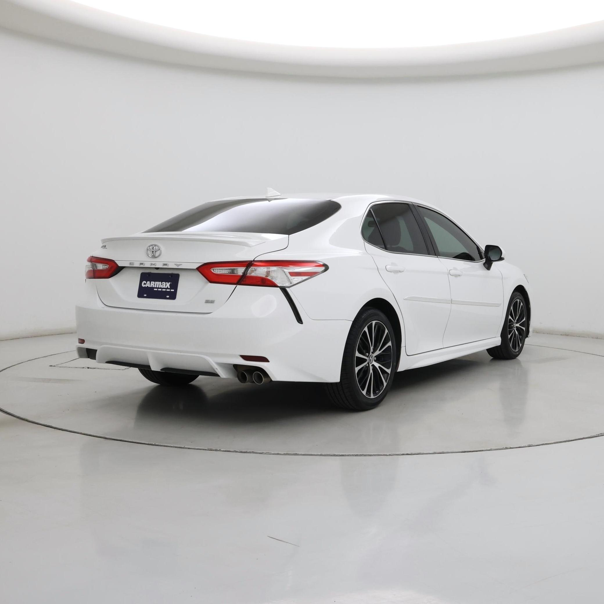 Thumbnail: 2020 Toyota Camry - 8