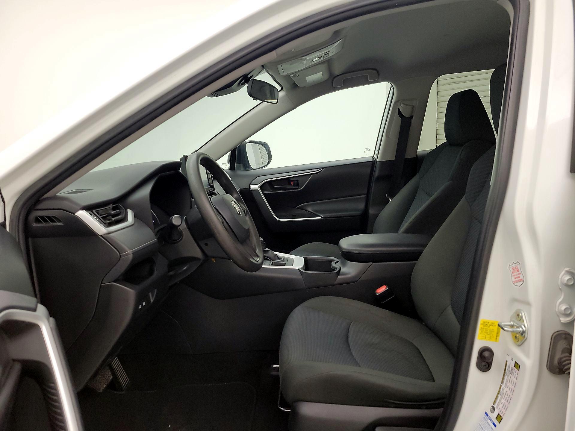 Thumbnail: 2022 Toyota RAV4 - 11