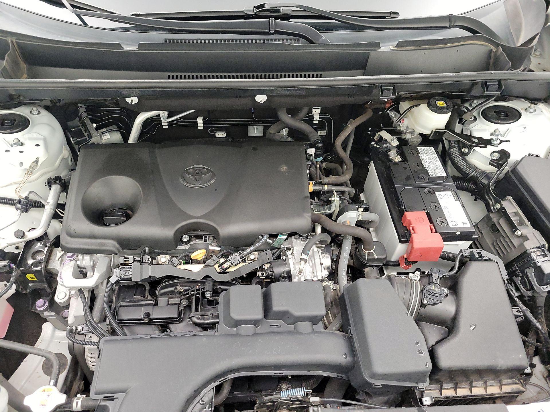 Thumbnail: 2022 Toyota RAV4 - 19