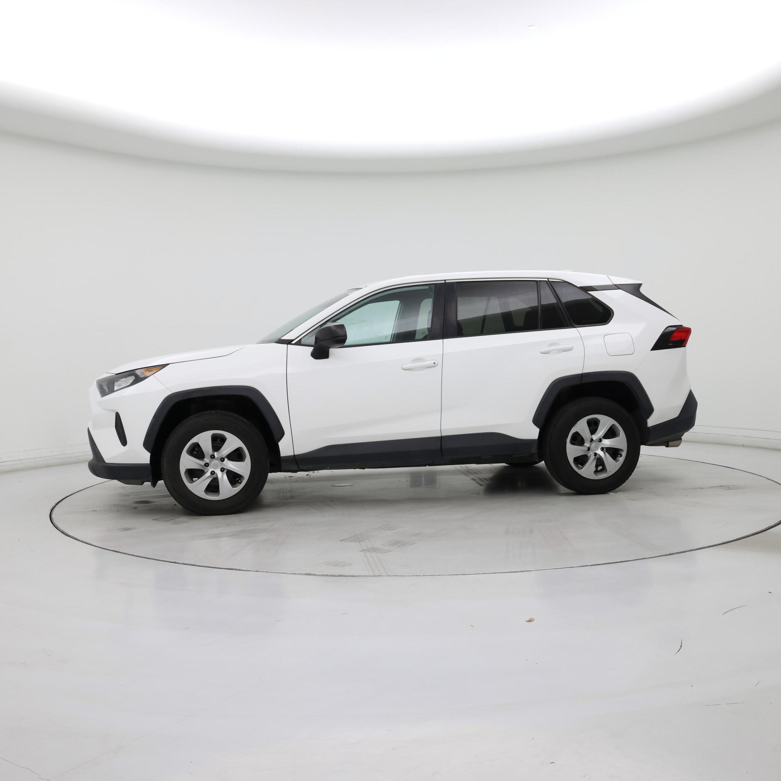 Thumbnail: 2022 Toyota RAV4 - 3