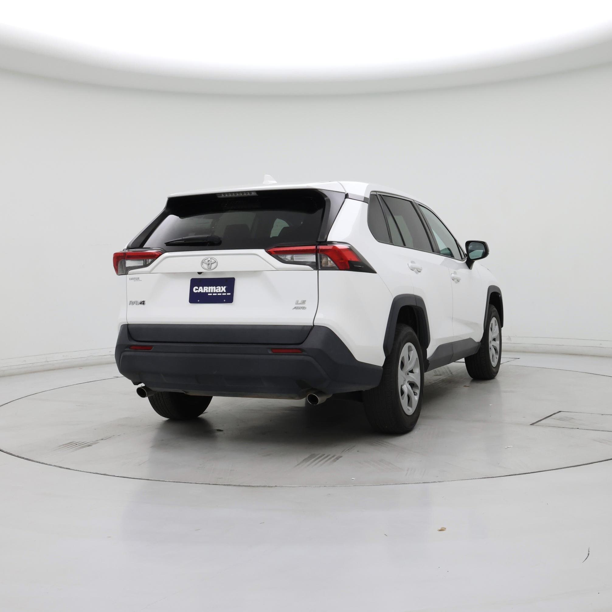 Thumbnail: 2022 Toyota RAV4 - 8