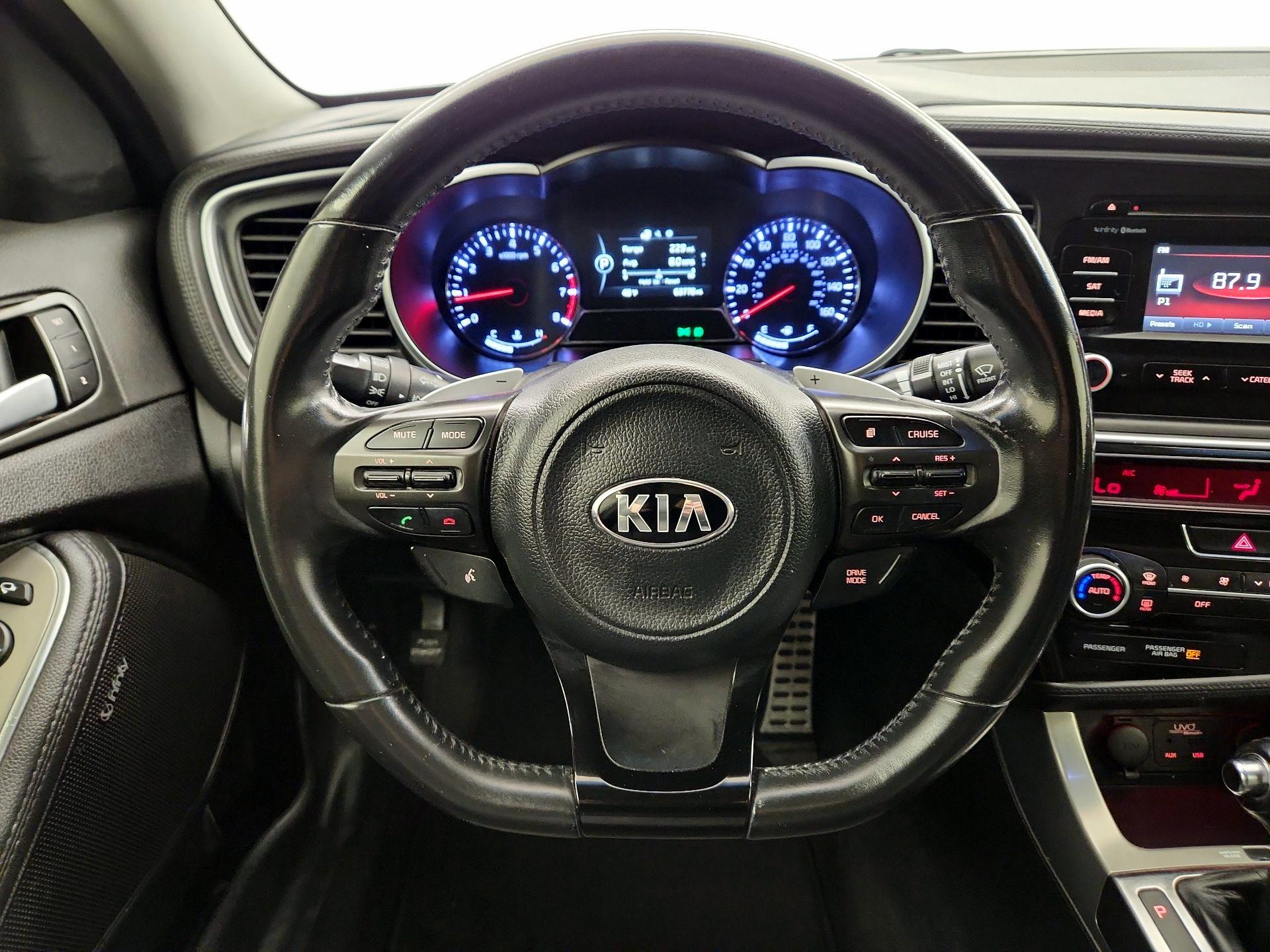 Thumbnail: 2015 Kia Optima - 10