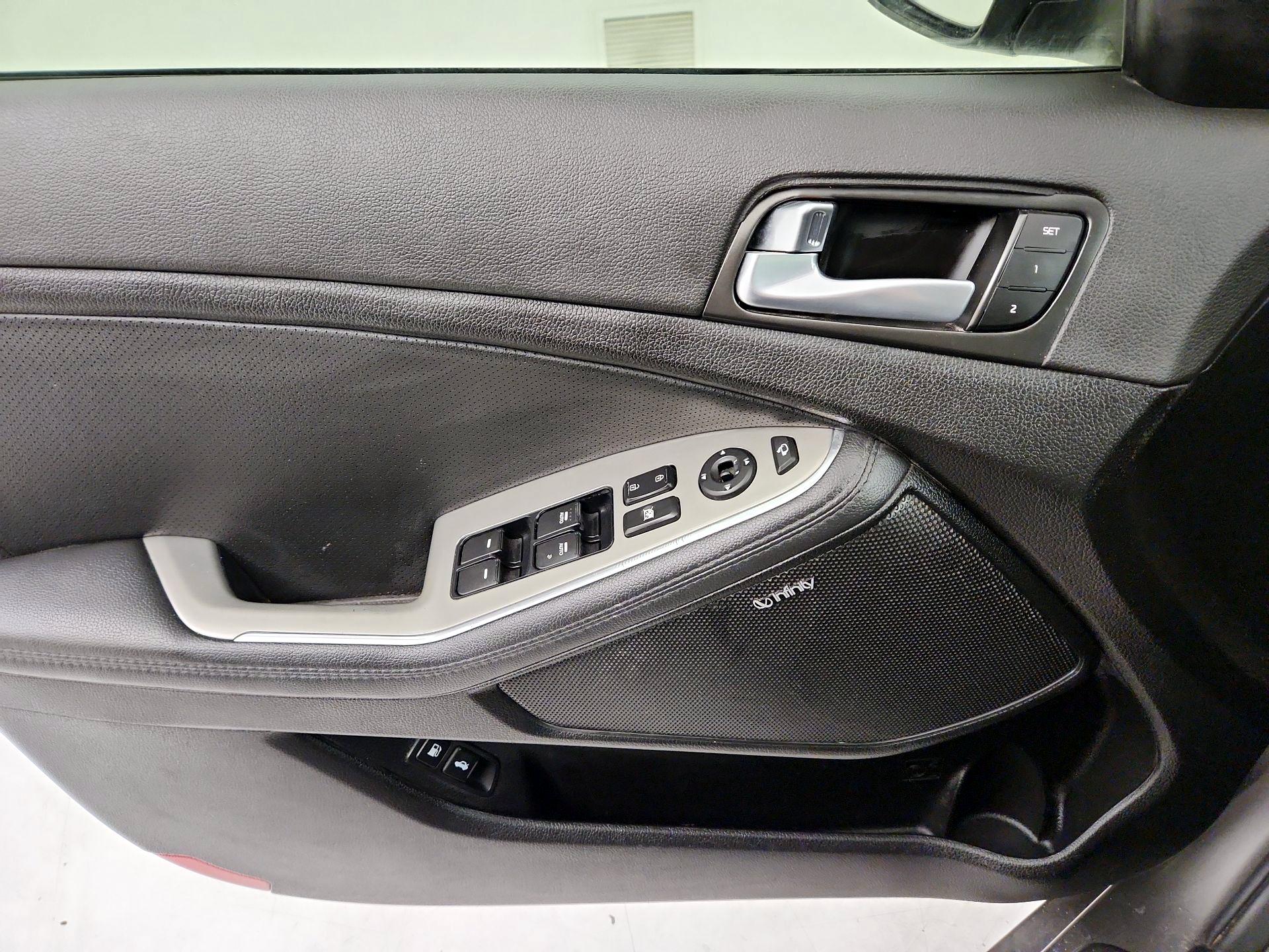 Thumbnail: 2015 Kia Optima - 12