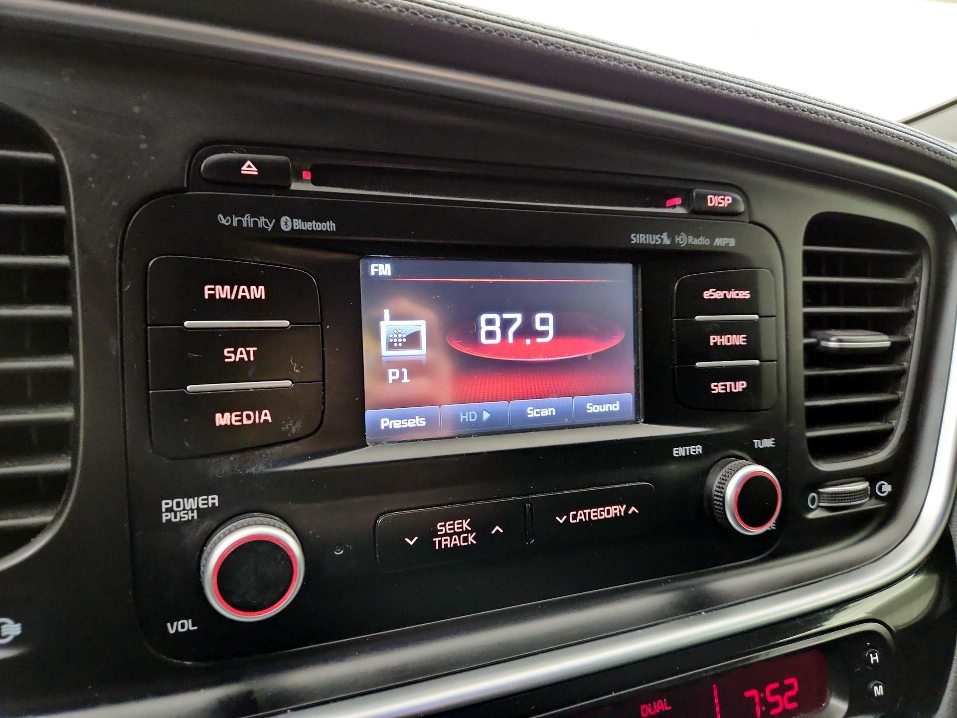 Thumbnail: 2015 Kia Optima - 15