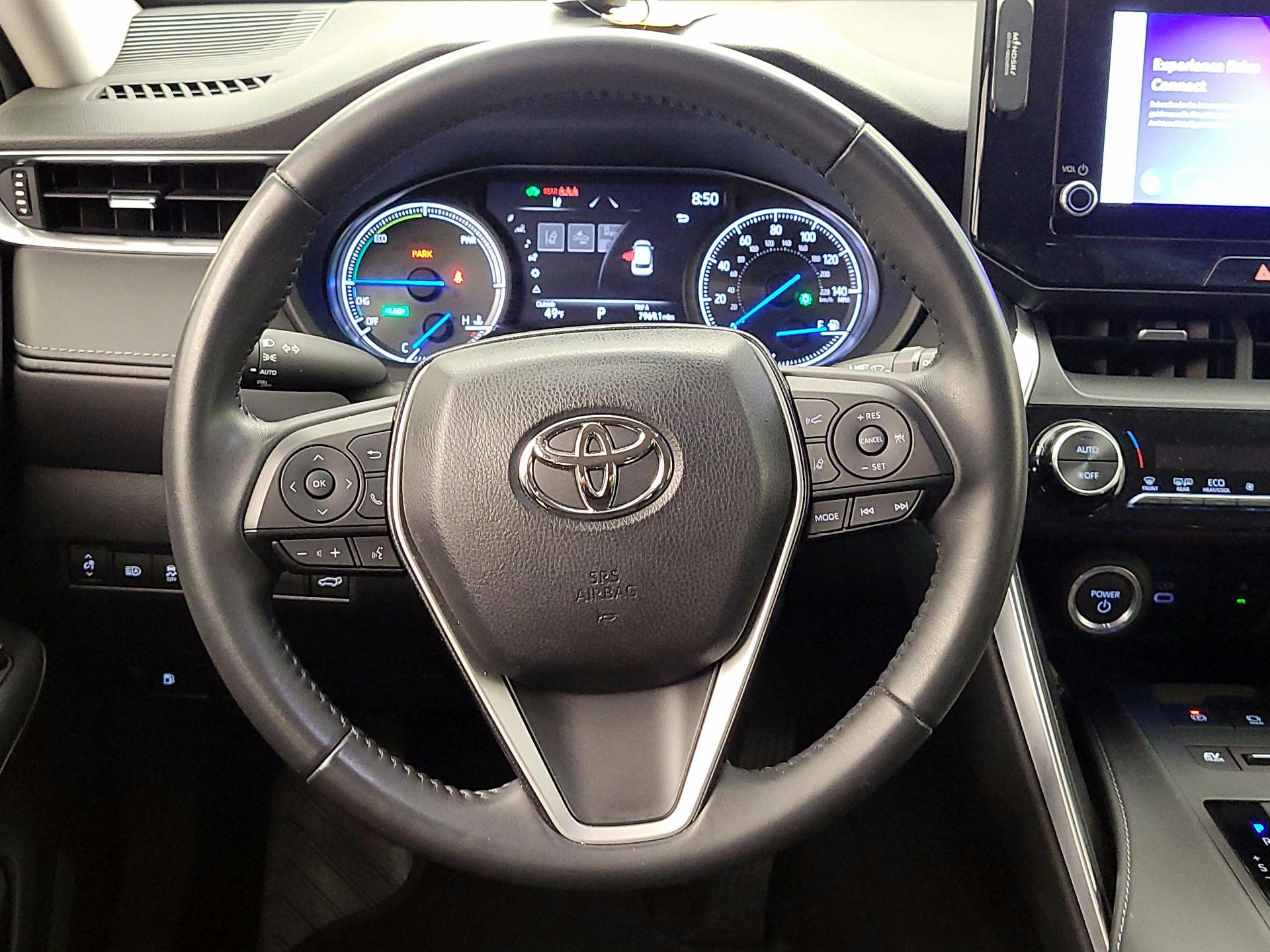 Thumbnail: 2023 Toyota Venza - 10