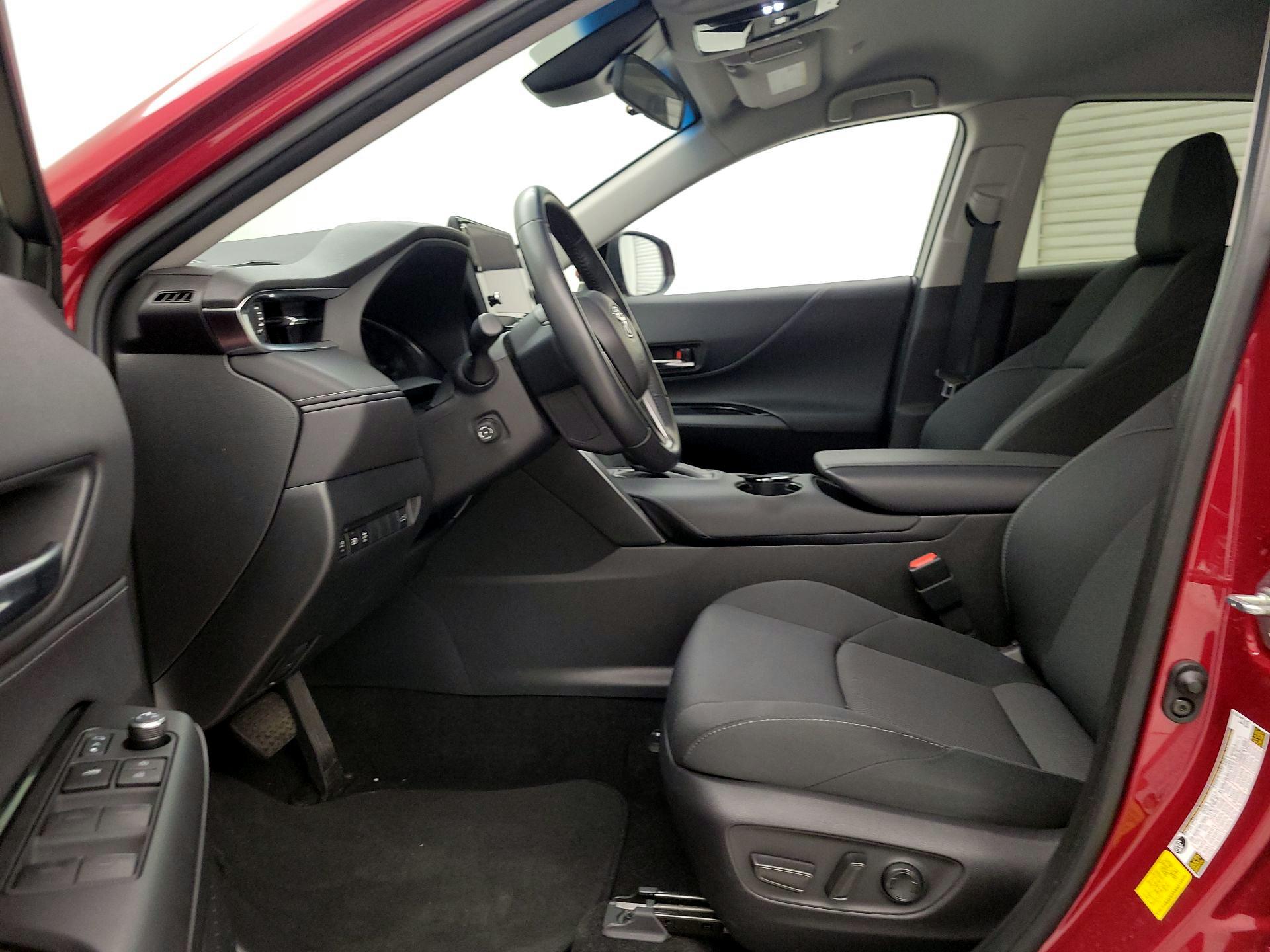 Thumbnail: 2023 Toyota Venza - 11