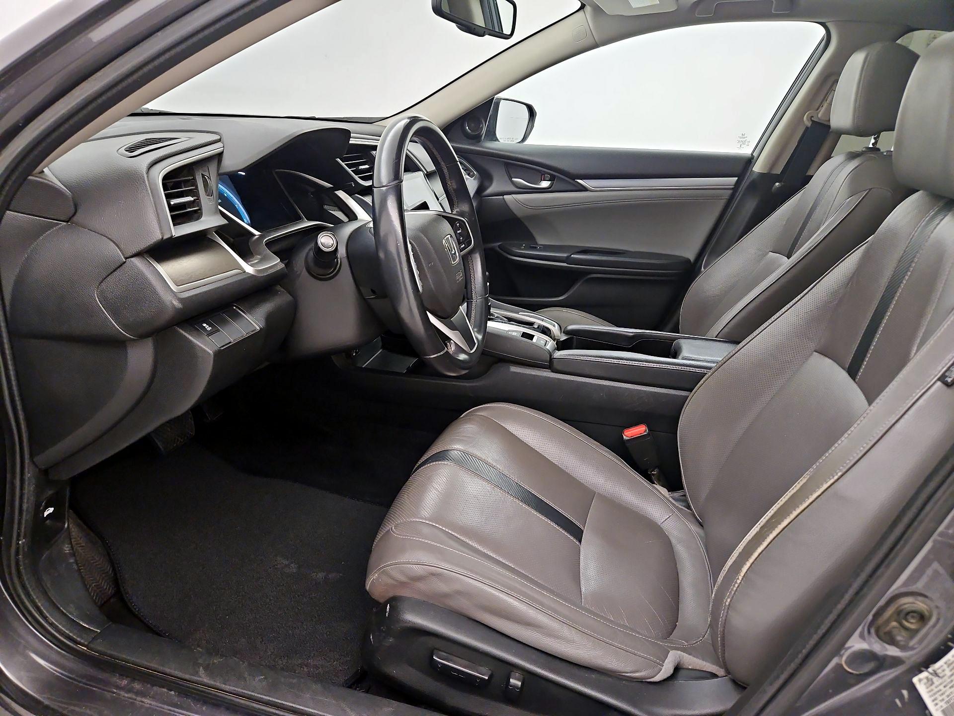 Thumbnail: 2016 Honda Civic - 11