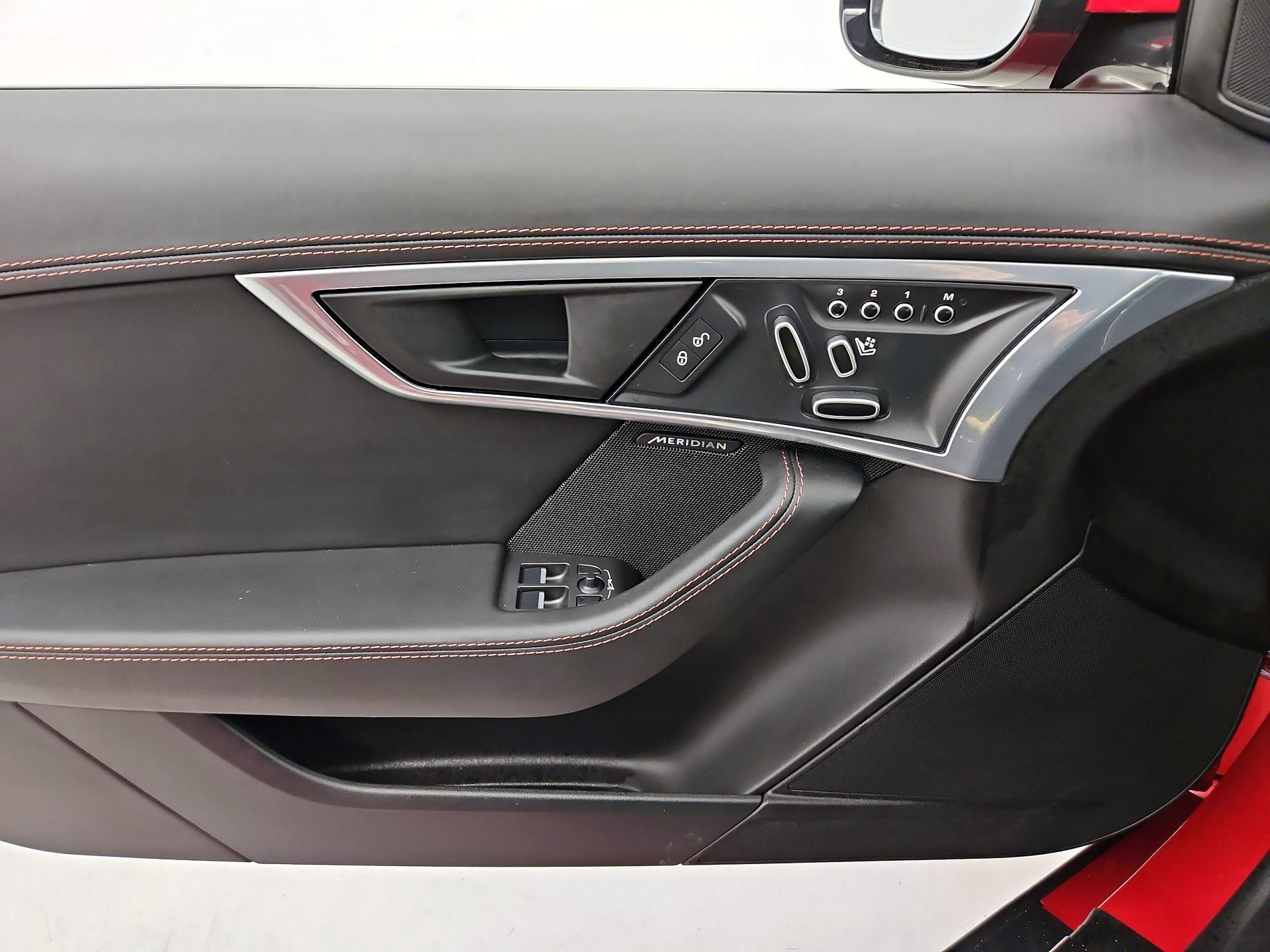 Thumbnail: 2020 Jaguar F-Type - 12