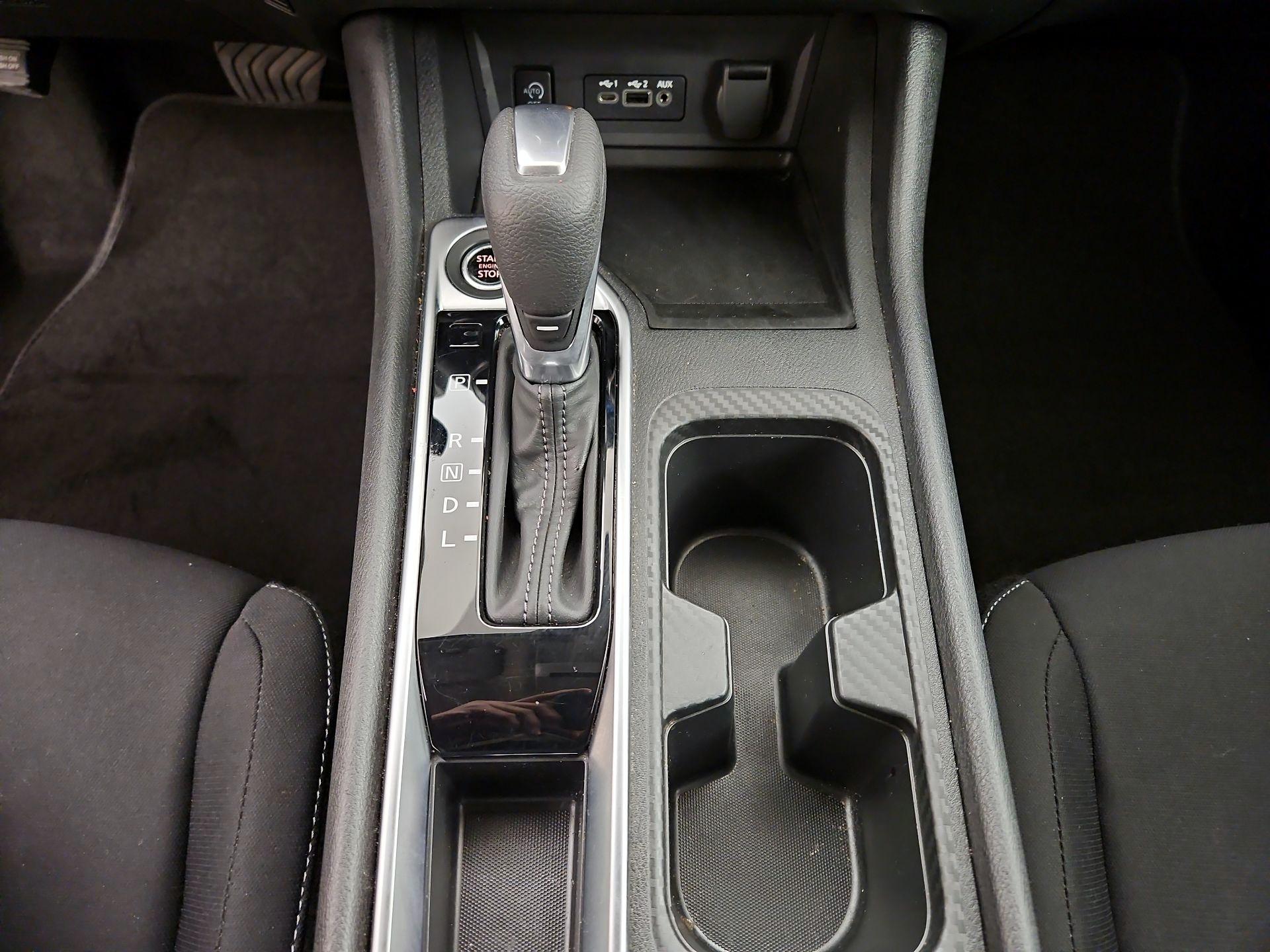 Thumbnail: 2024 Nissan Sentra - 17