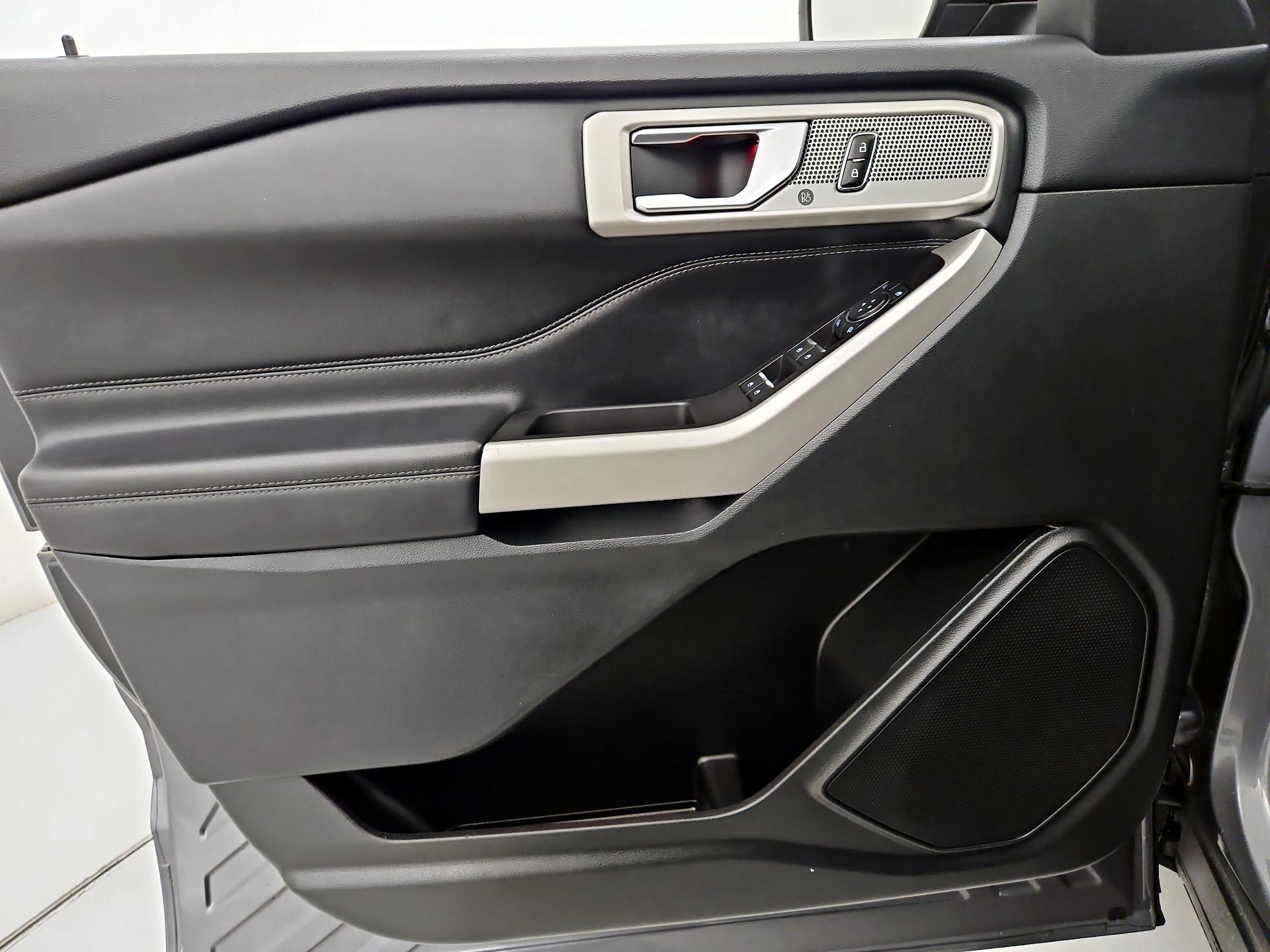 Thumbnail: 2022 Ford Explorer - 12