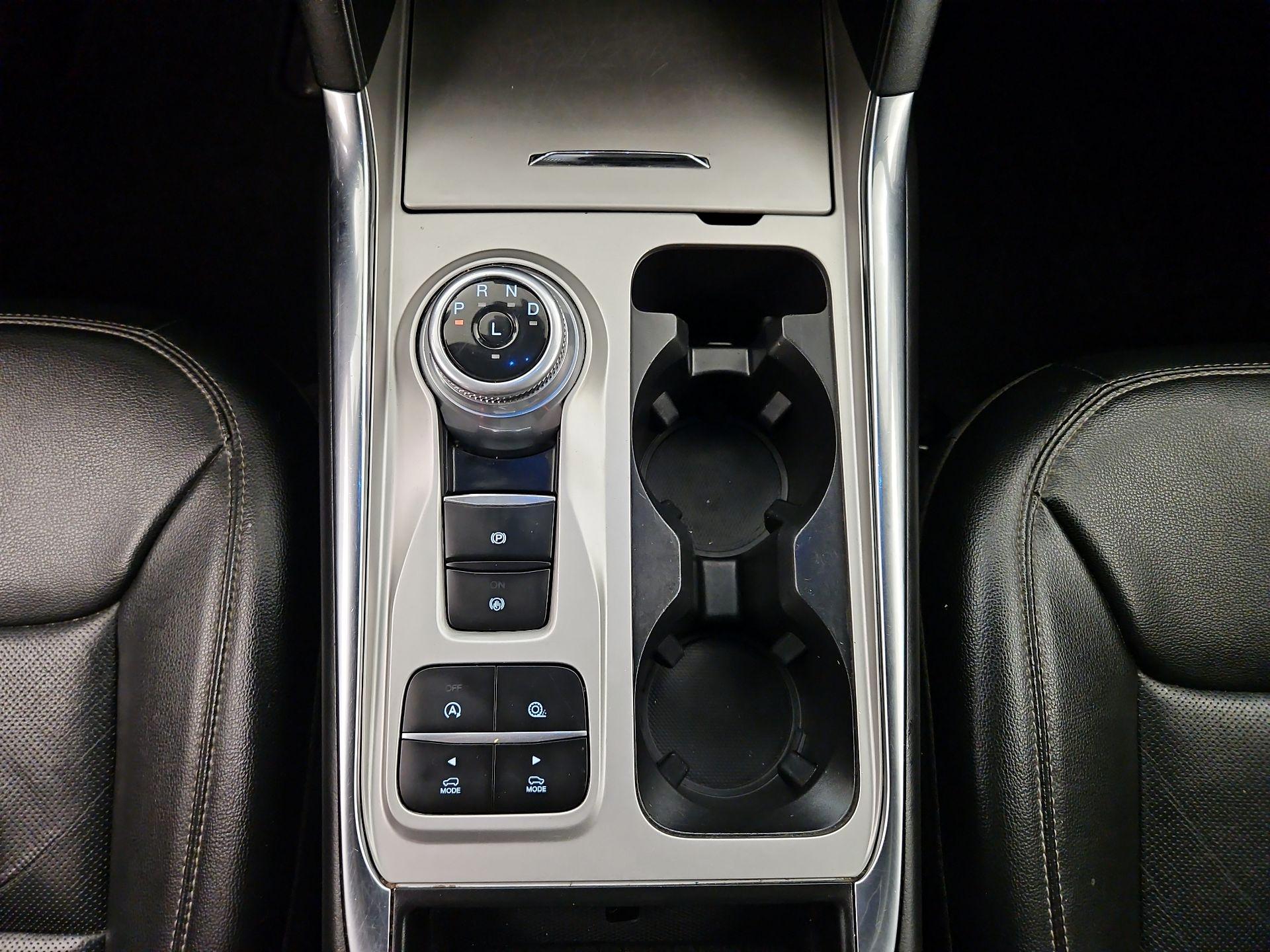 Thumbnail: 2022 Ford Explorer - 18