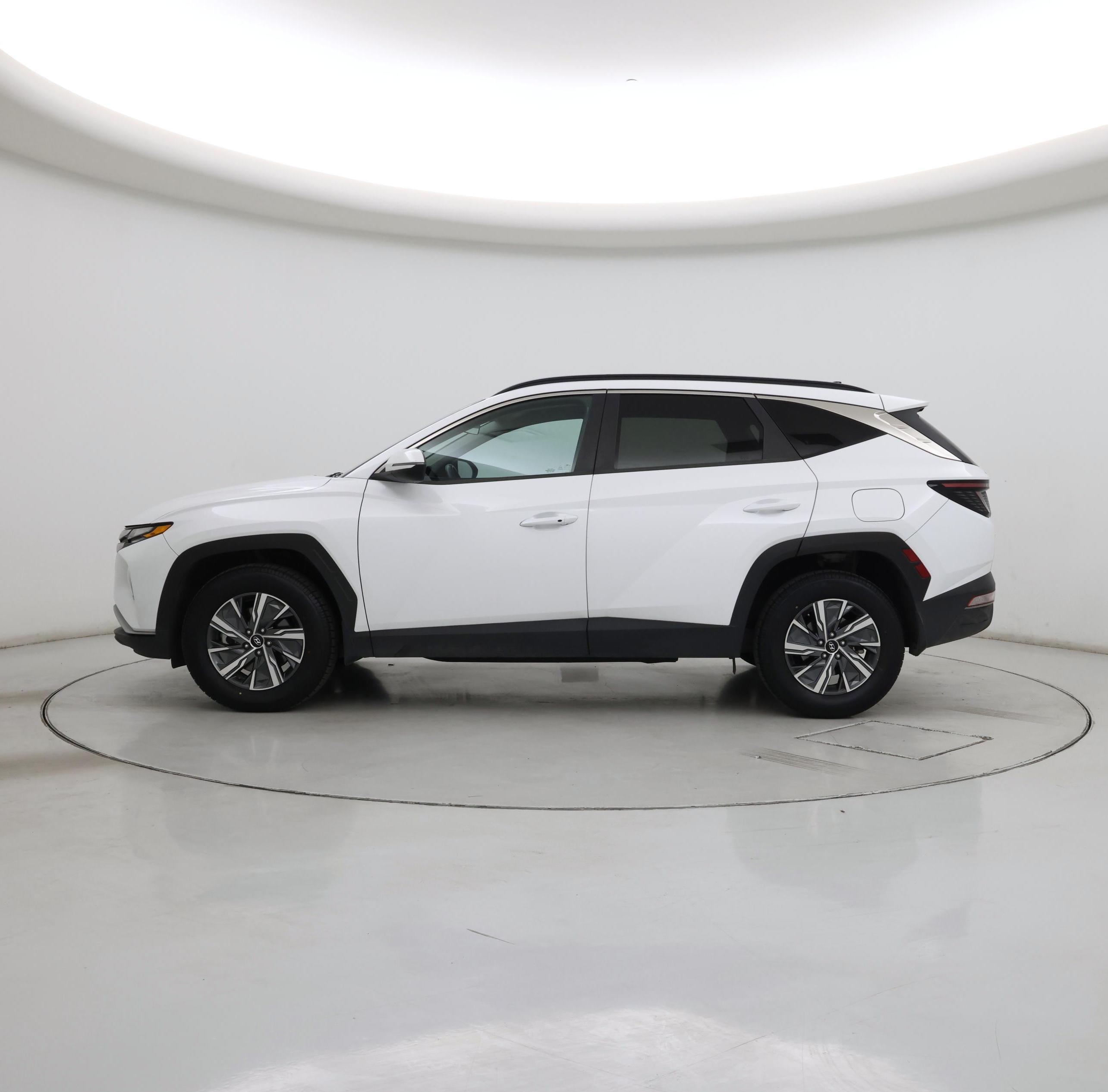 Thumbnail: 2022 Hyundai Tucson - 3