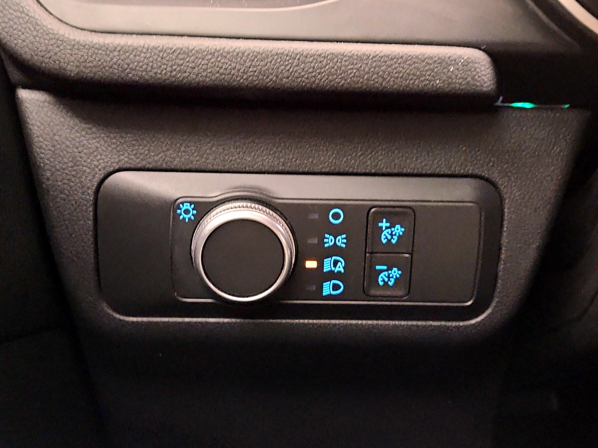 Thumbnail: 2020 Ford Escape - 13