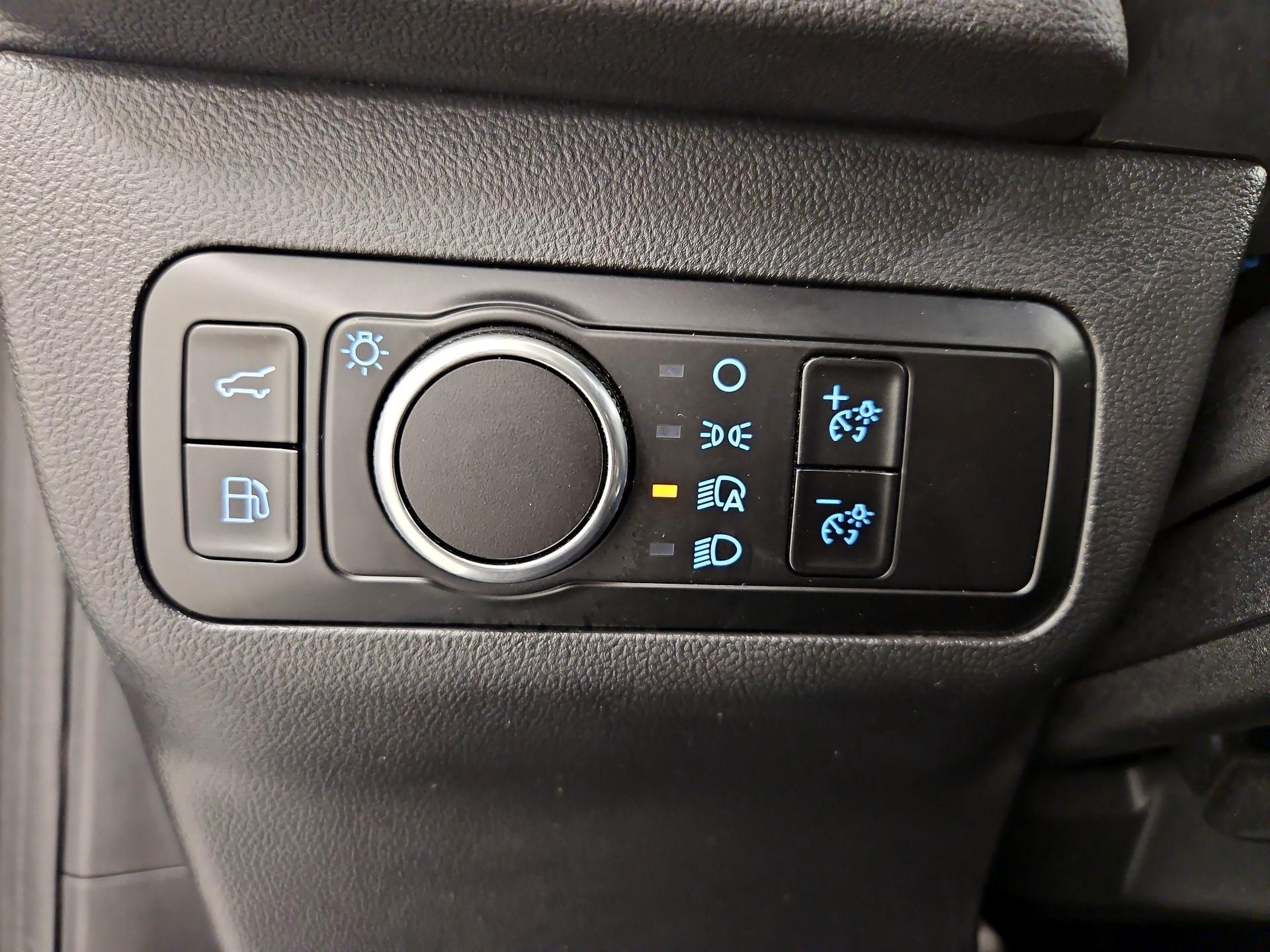 Thumbnail: 2023 Ford Escape - 13