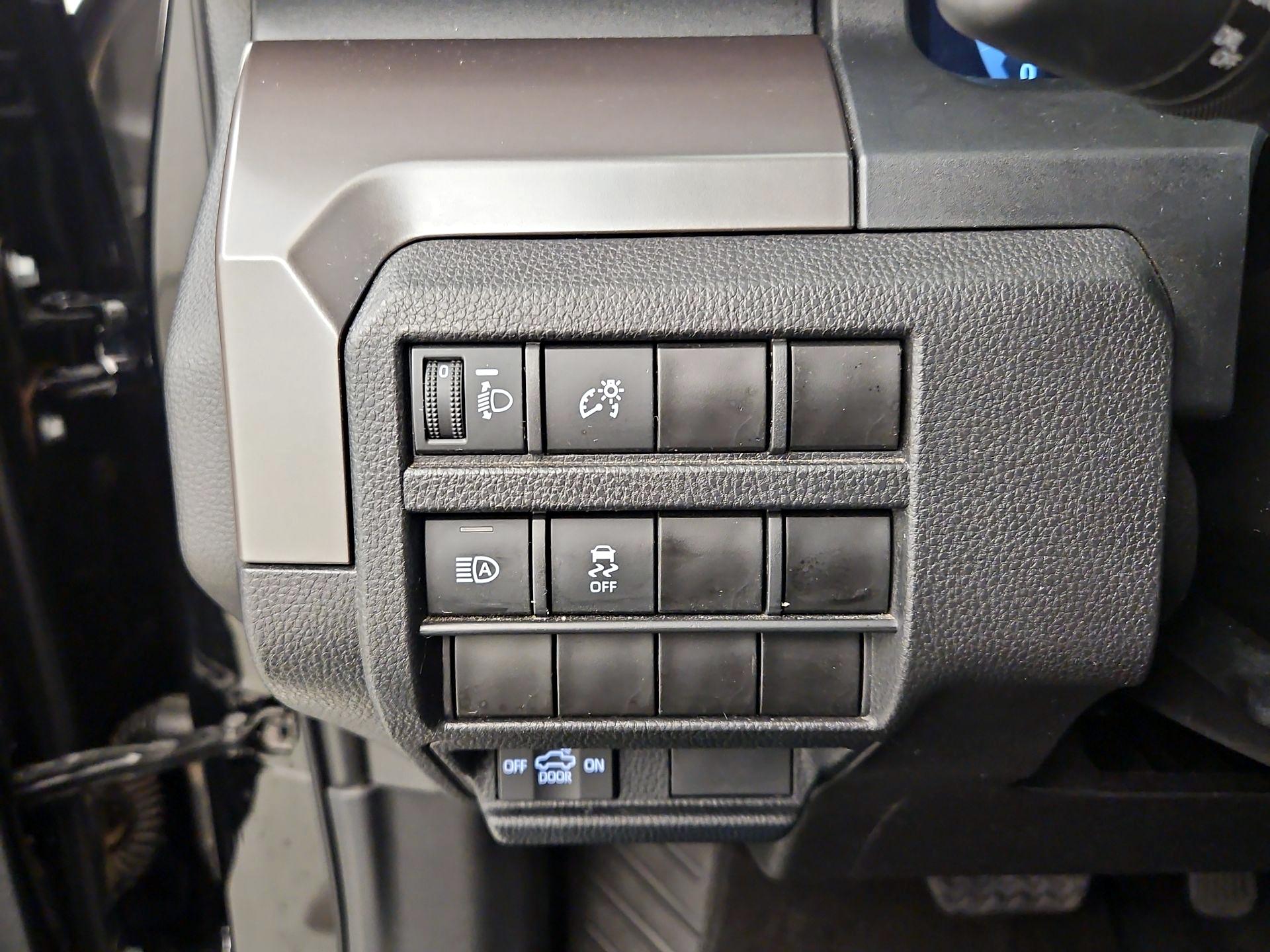 Thumbnail: 2024 Toyota Tacoma - 13