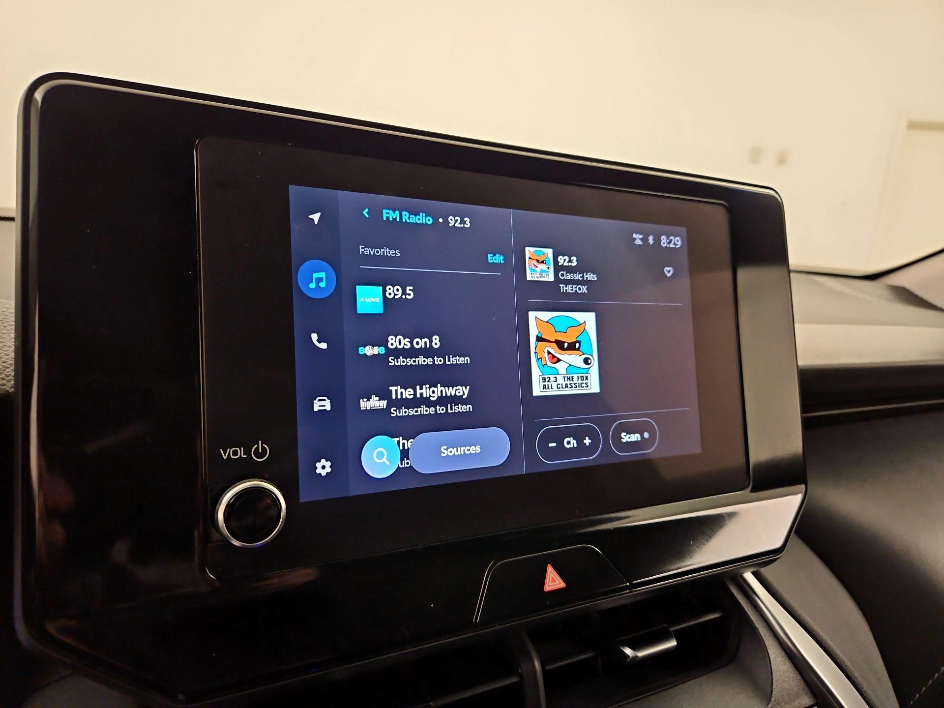 Thumbnail: 2024 Toyota Venza - 15